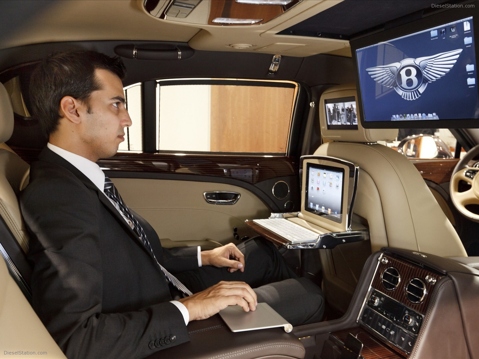 Bentley Mulsanne Executive Interior Concept 2011 Bentley Mulsanne Executive Interior Concept 2011