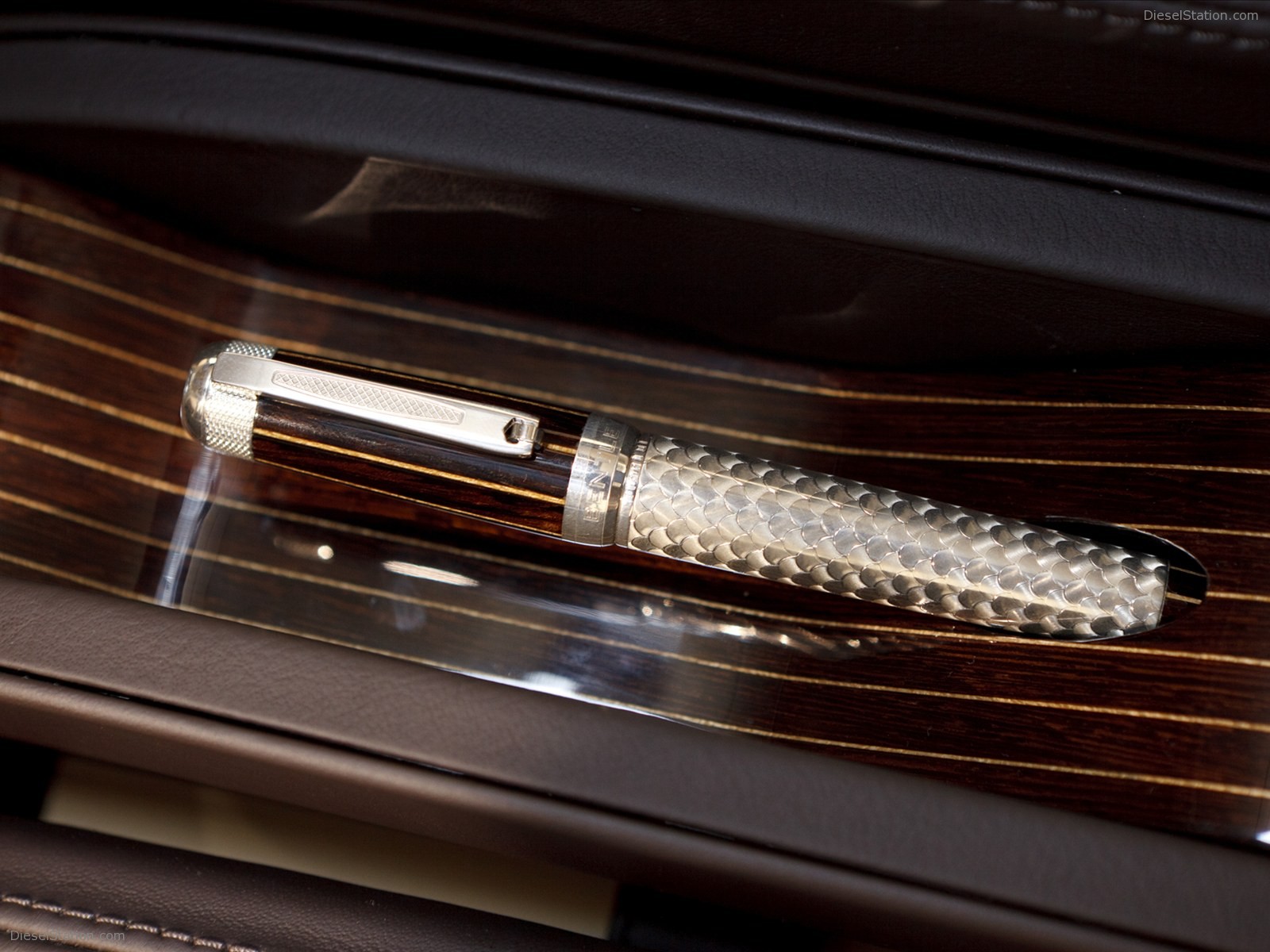 Bentley Mulsanne Executive Interior Concept 2011 Bentley Mulsanne Executive Interior Concept 2011