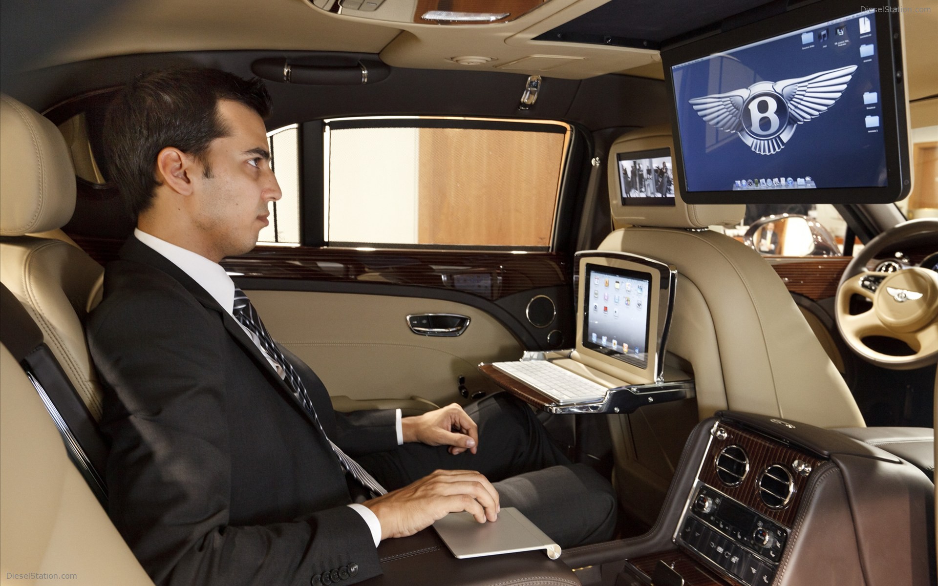 Bentley Mulsanne Executive Interior Concept 2011 Bentley Mulsanne Executive Interior Concept 2011