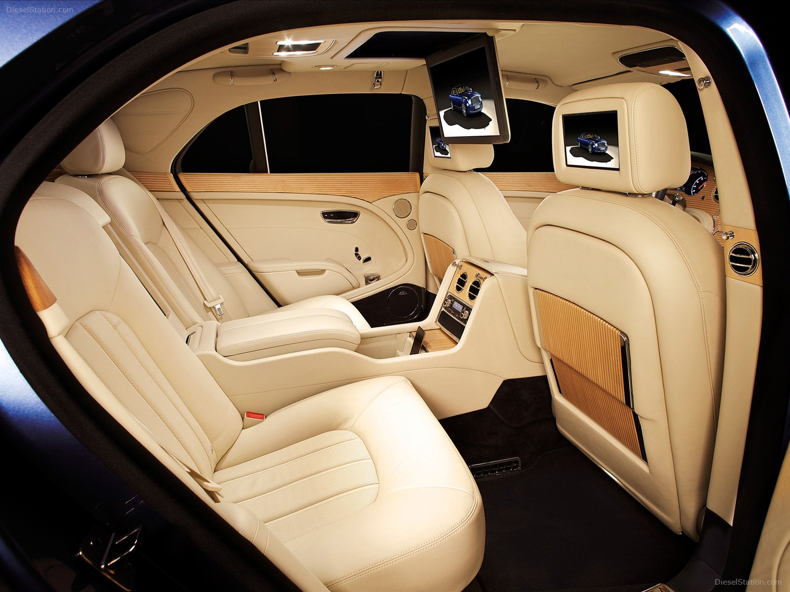 Bentley Mulsanne Executive Interior 2013
