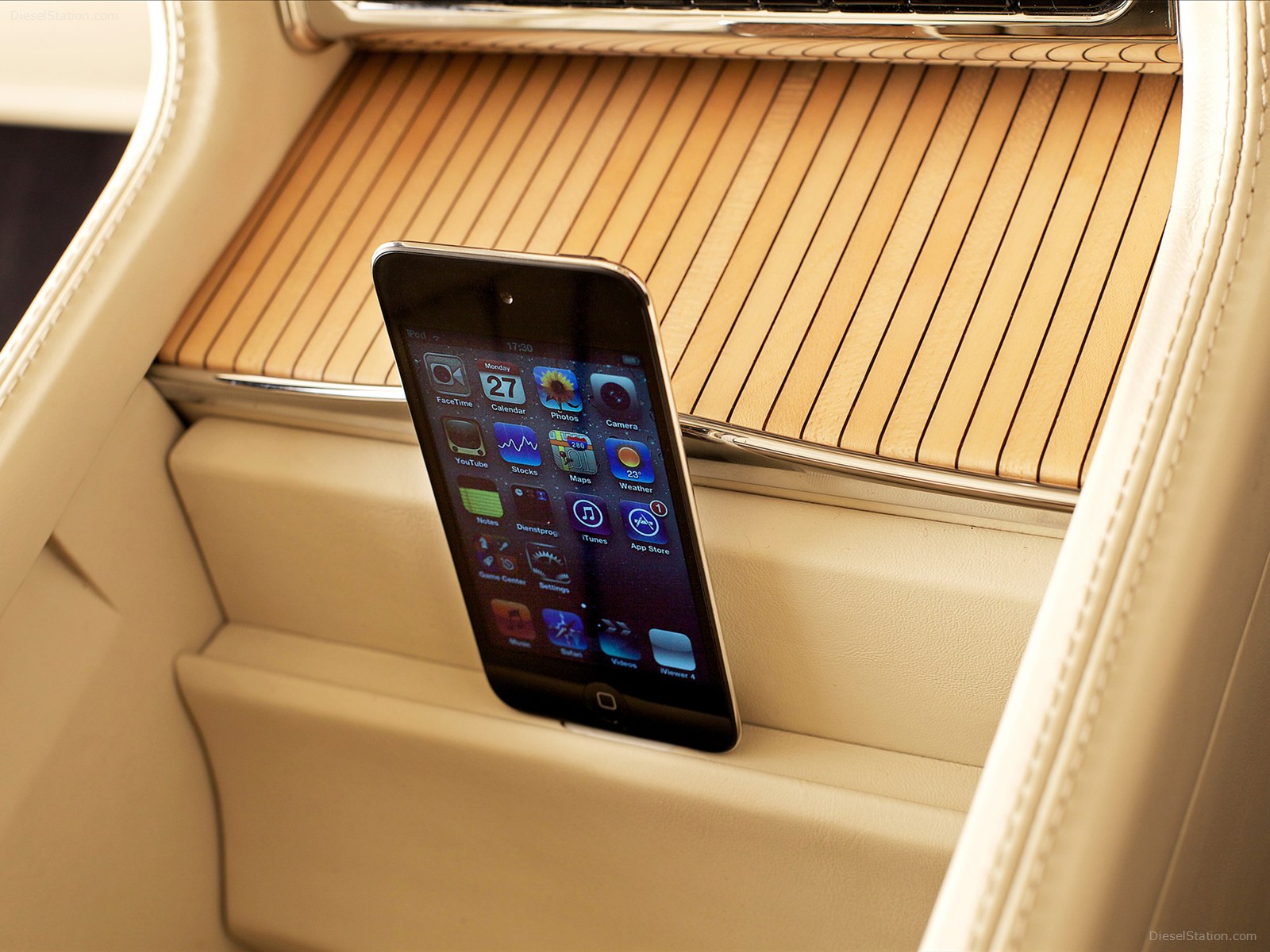 Bentley Mulsanne Executive Interior 2013