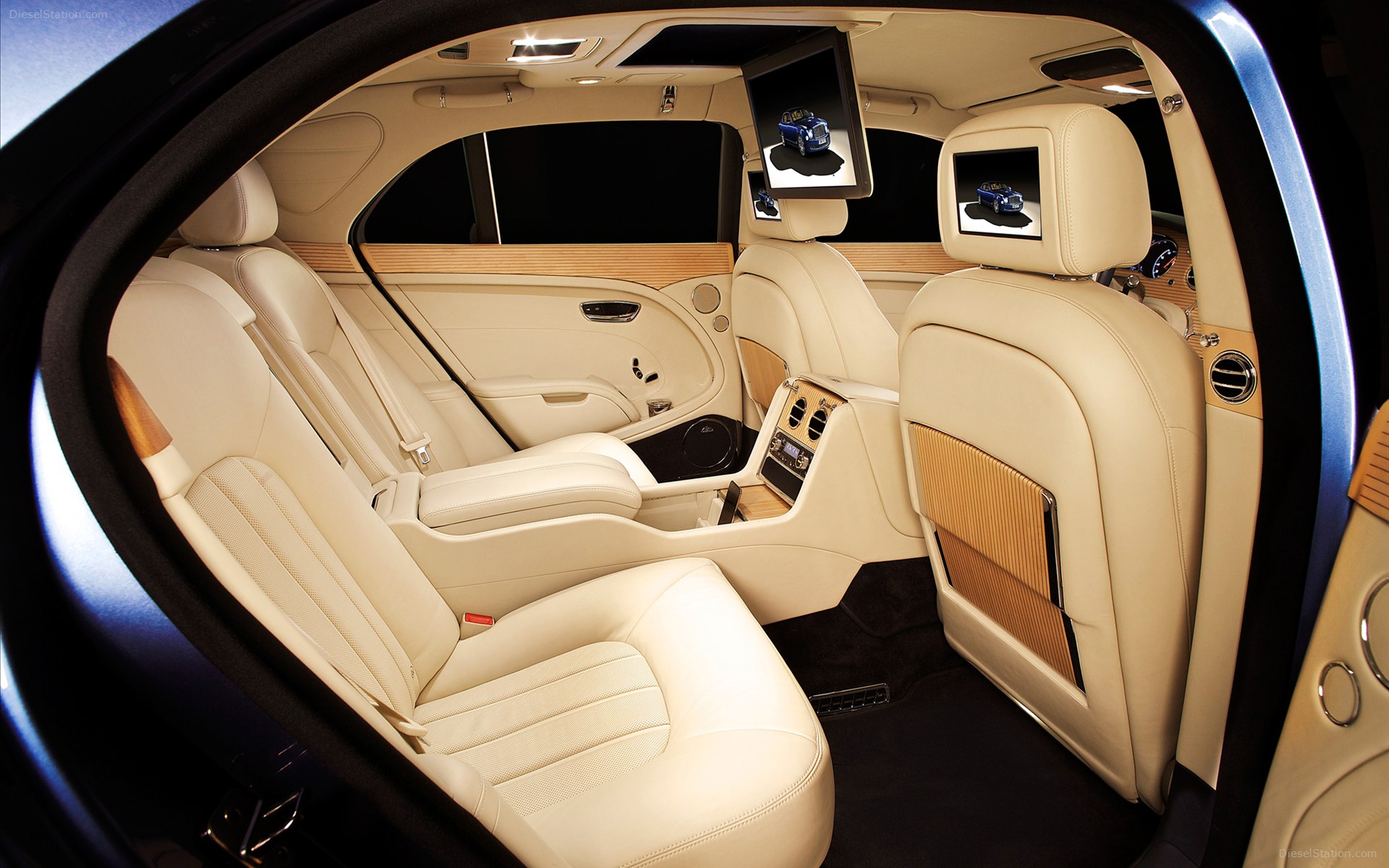 Bentley Mulsanne Executive Interior 2013