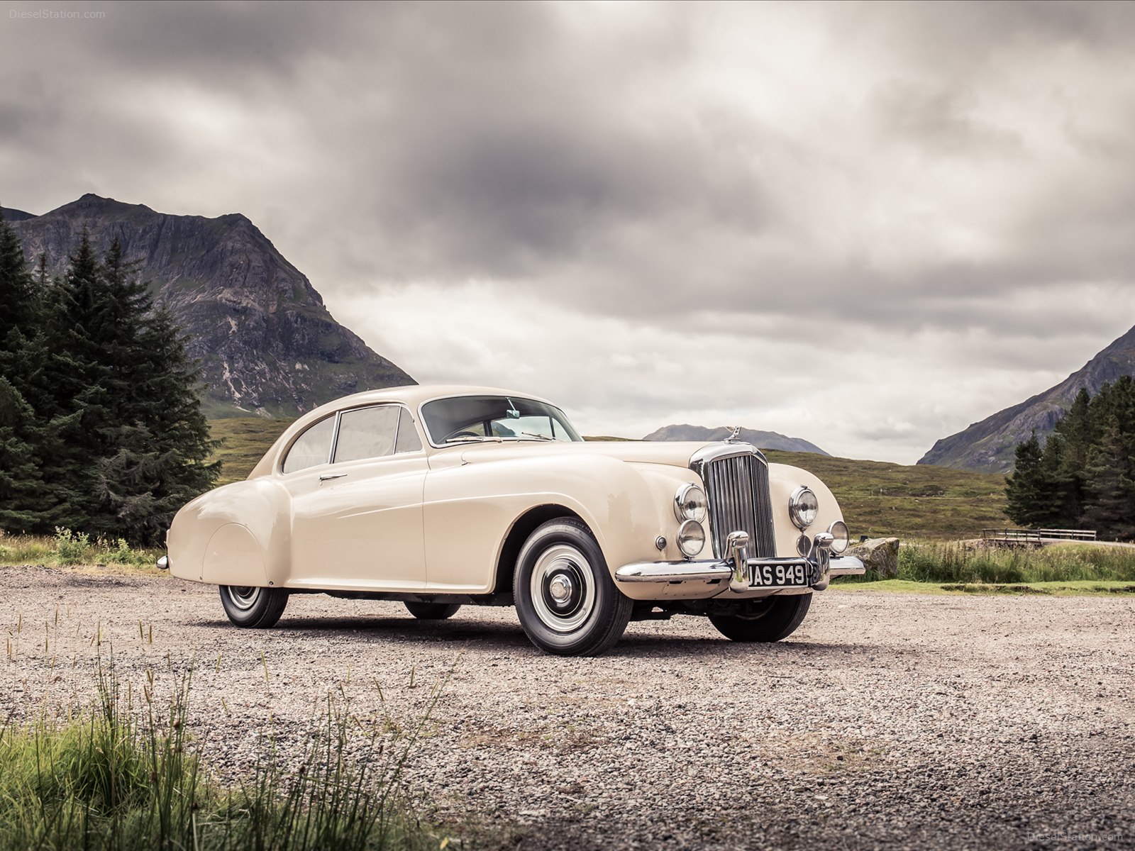 Bentley R-Type Continental 1953