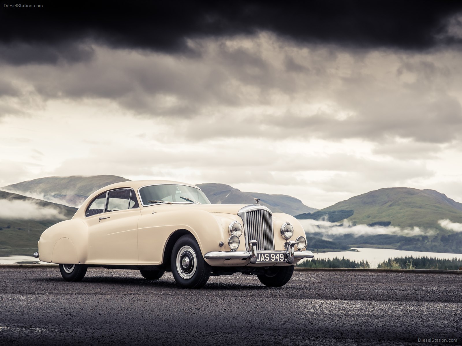 Bentley R-Type Continental 1953