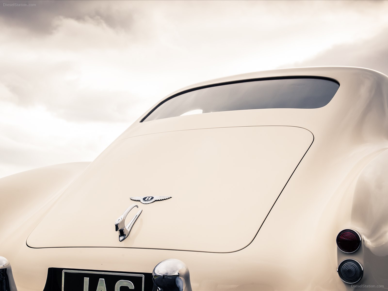 Bentley R-Type Continental 1953