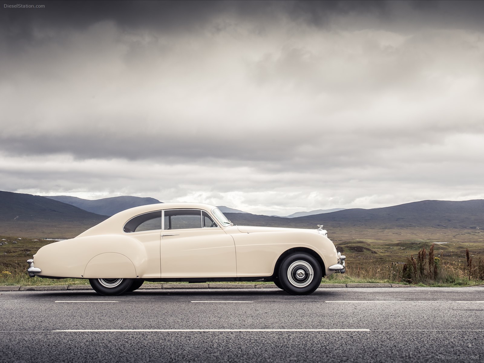 Bentley R-Type Continental 1953