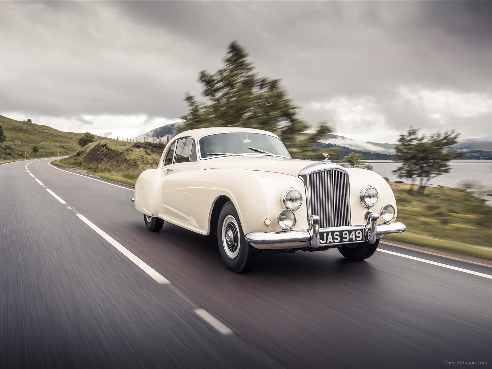 Bentley R-Type Continental 1953