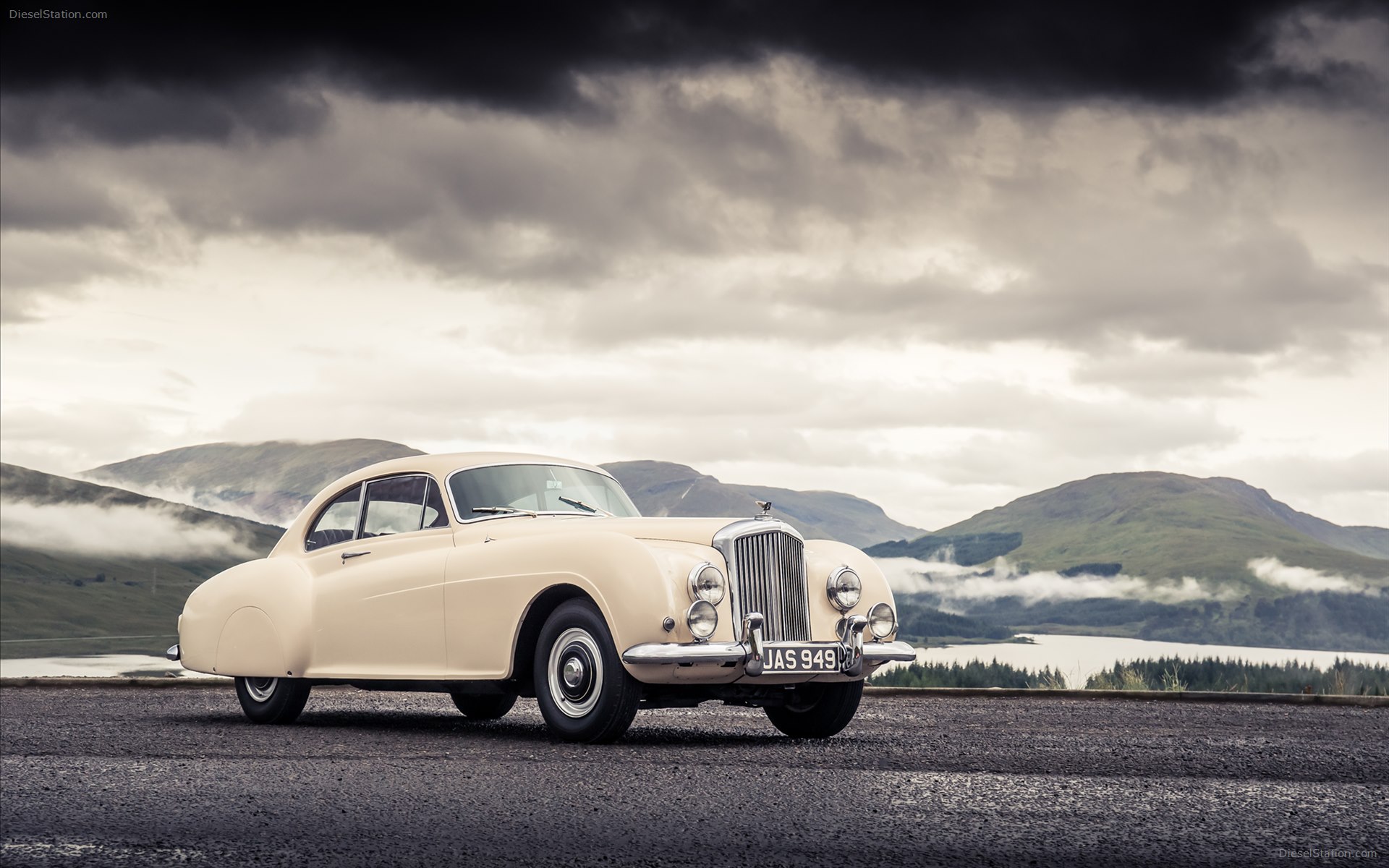 Bentley R-Type Continental 1953