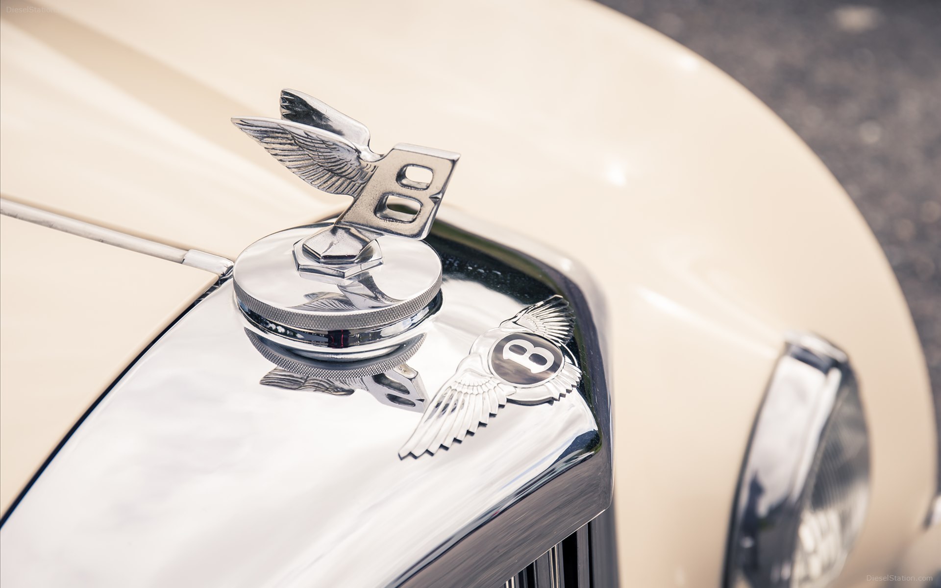 Bentley R-Type Continental 1953