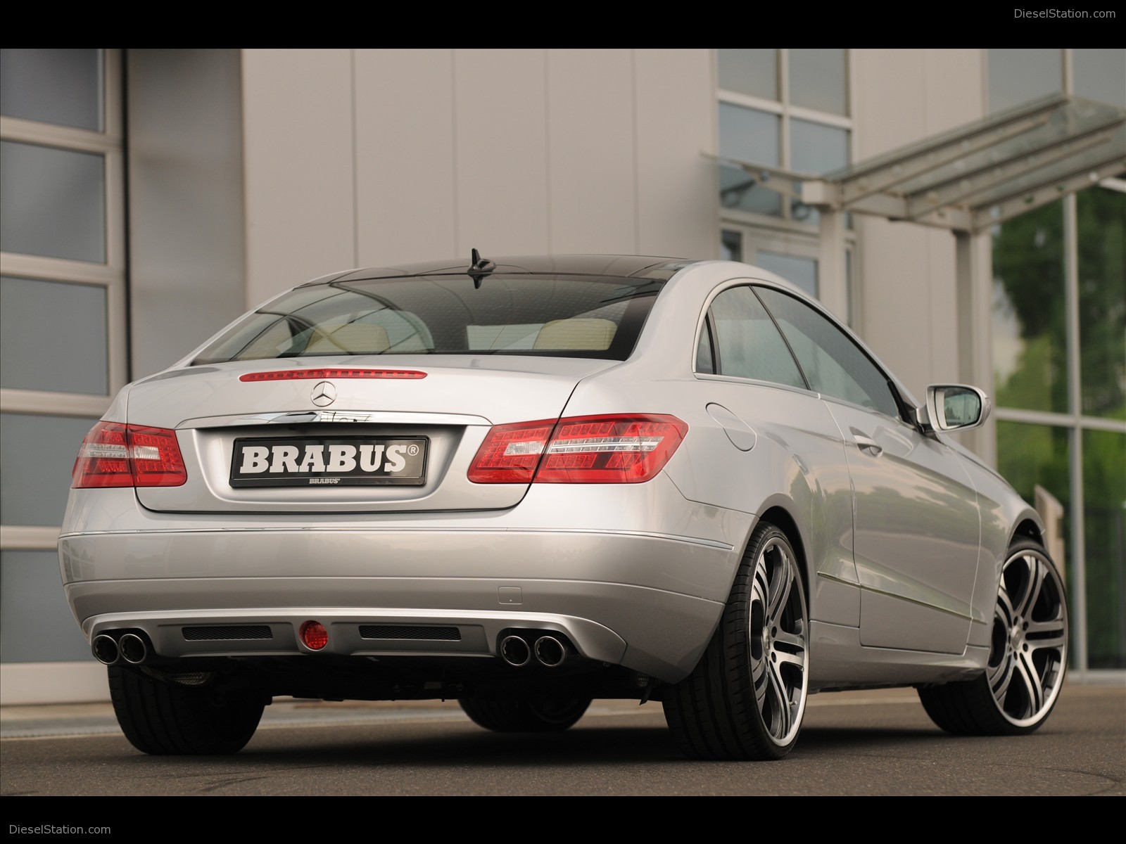 2010 Brabus Mercedes Benz E-Class Coupe