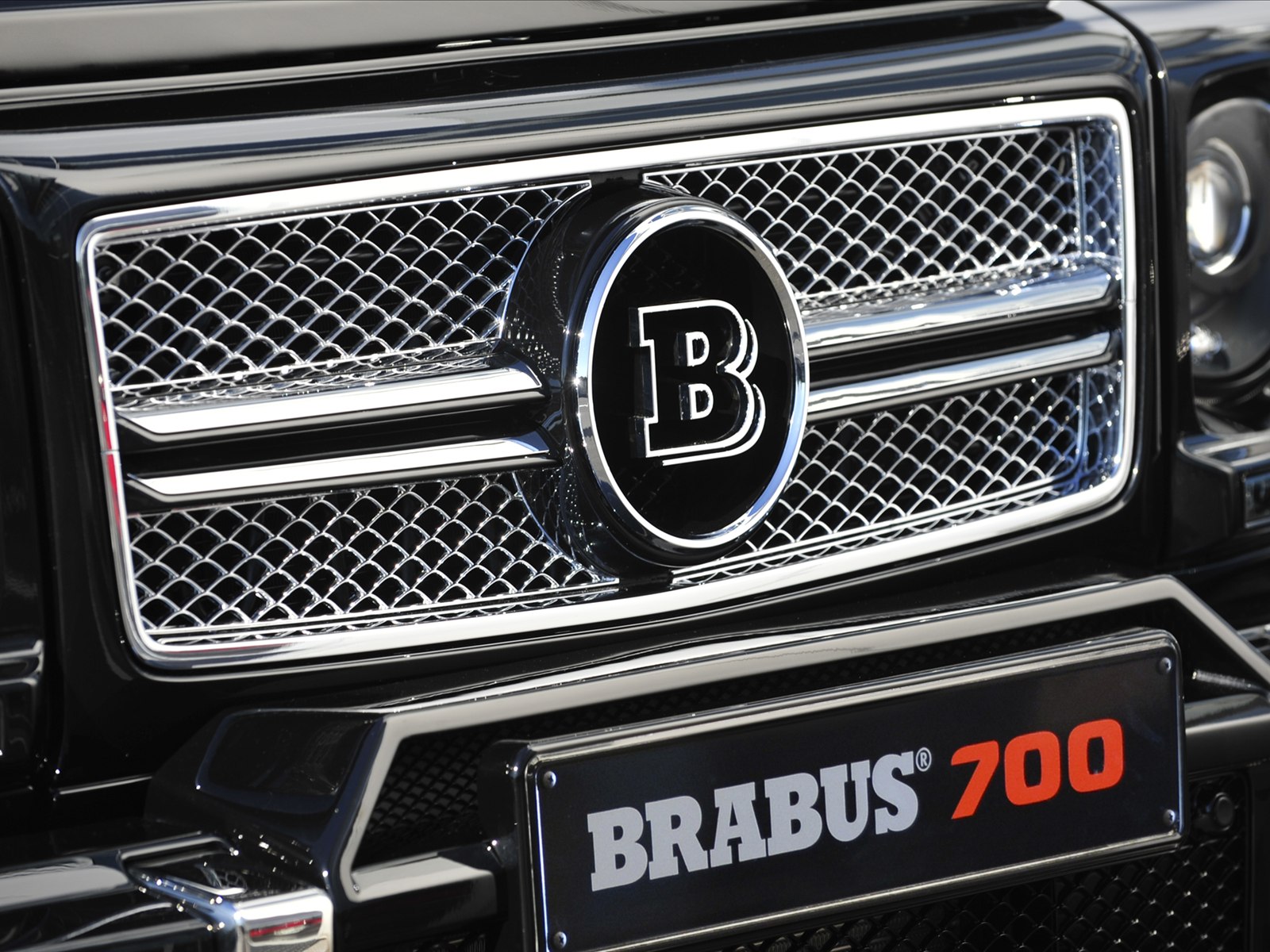 Brabus B63S 700 6x6 2013