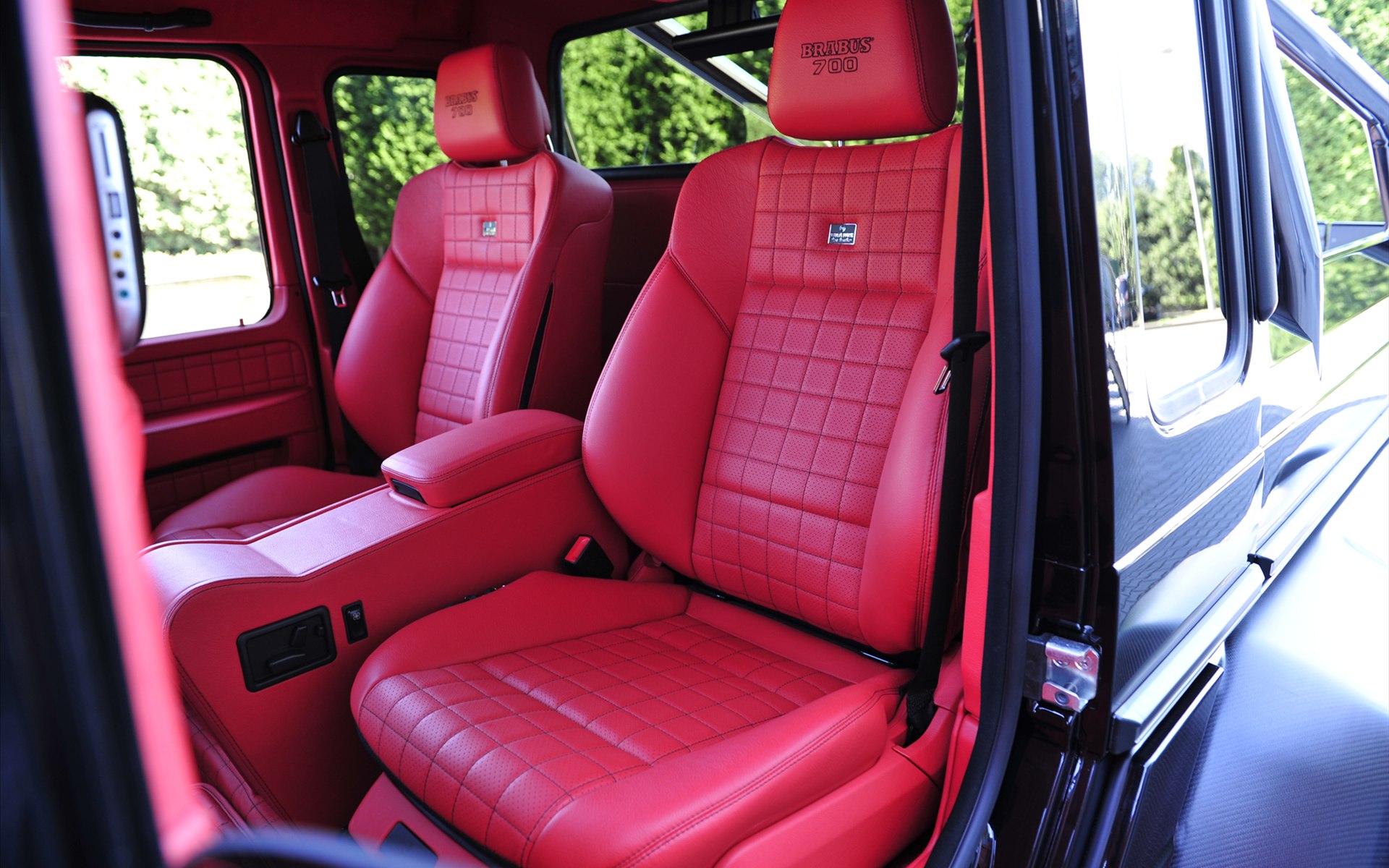 Brabus B63S 700 6x6 2013