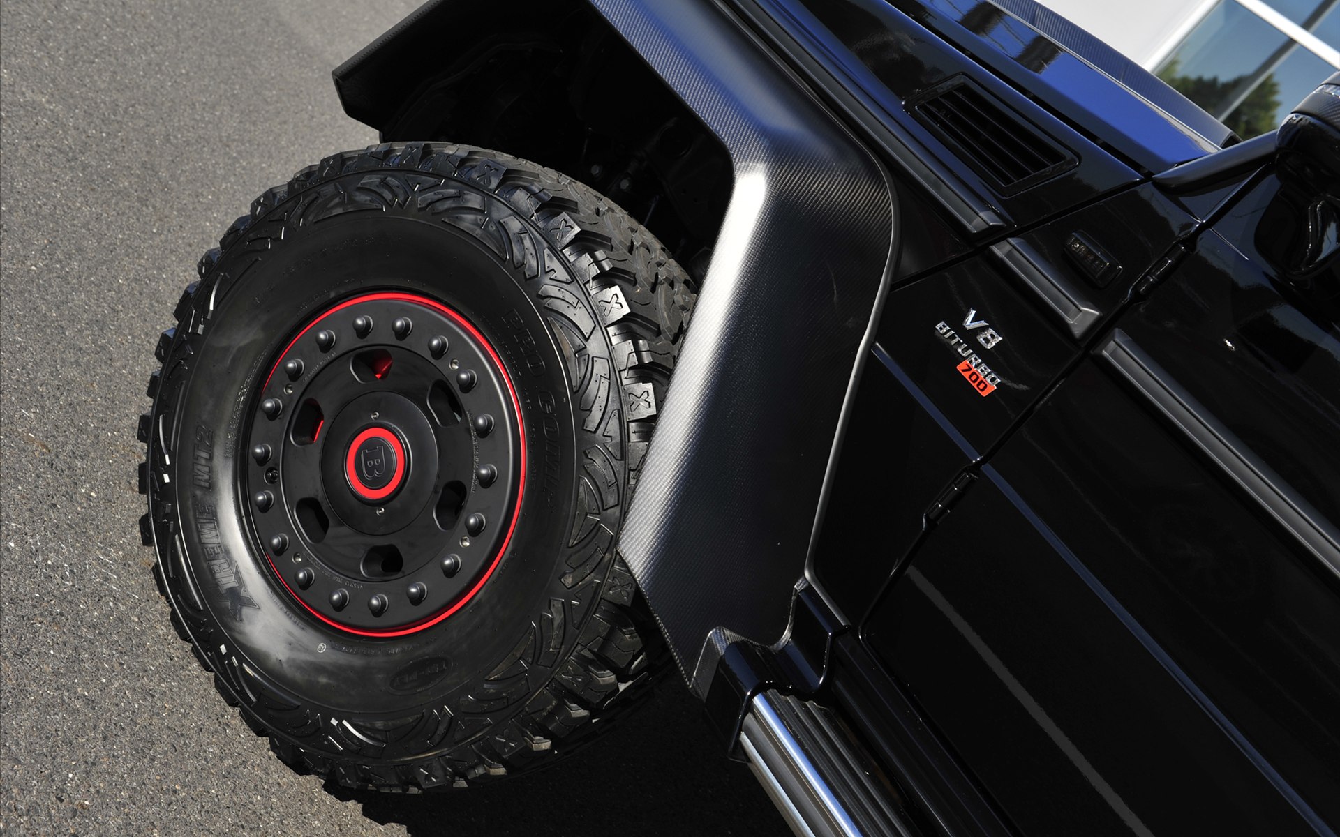Brabus B63S 700 6x6 2013