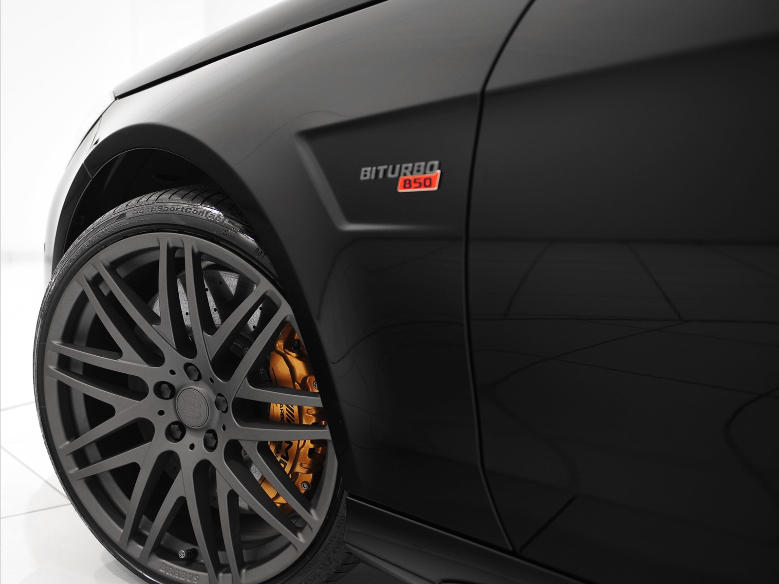 Brabus Mercedes E63 AMG Station Wagon 2014 Brabus Mercedes E63 AMG Station Wagon 2014