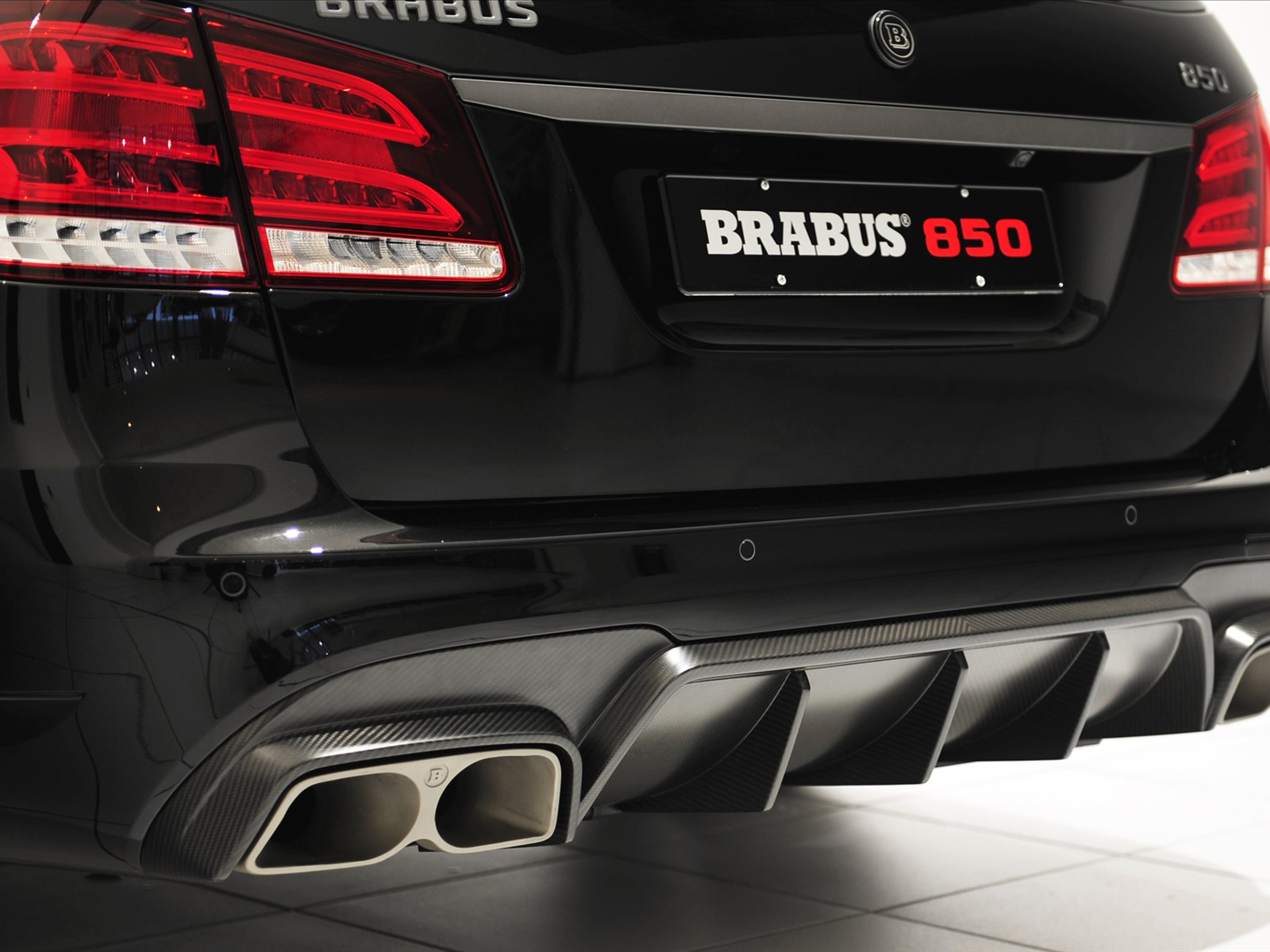 Brabus Mercedes E63 AMG Station Wagon 2014 Brabus Mercedes E63 AMG Station Wagon 2014