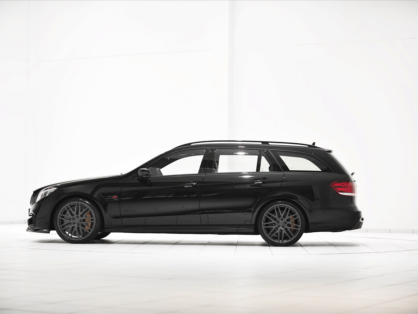 Brabus Mercedes E63 AMG Station Wagon 2014