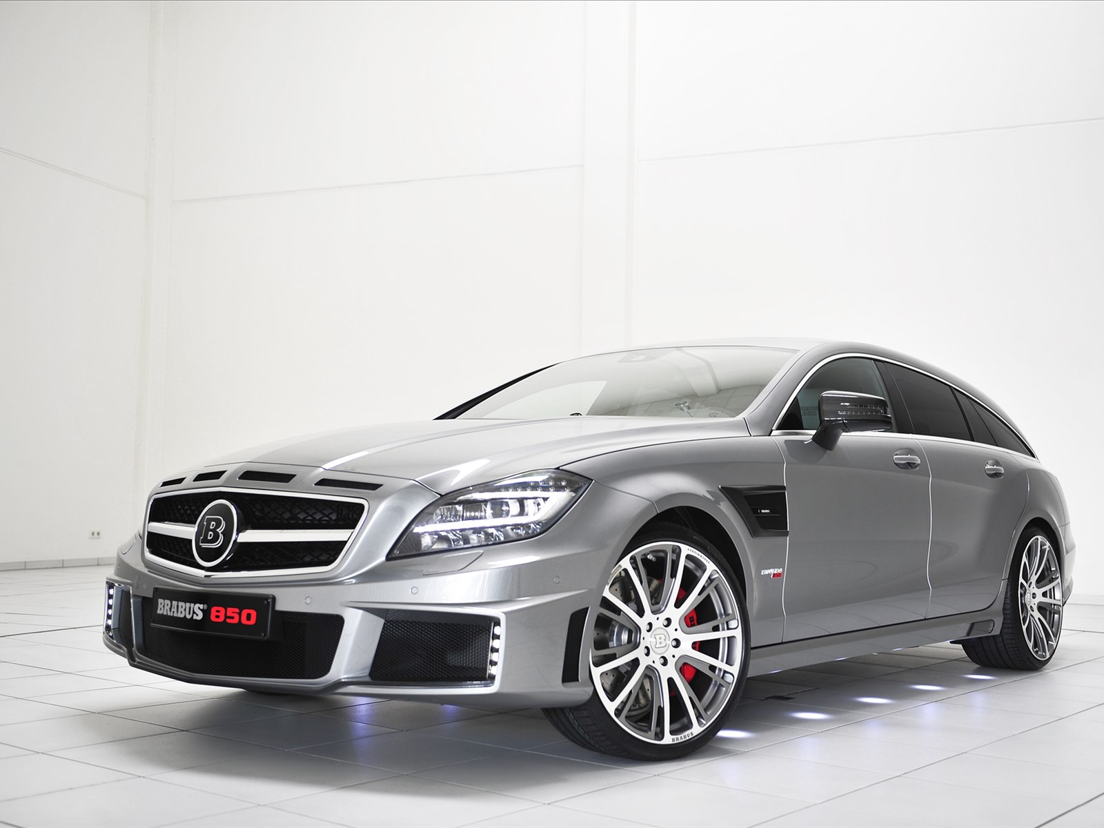 BRABUS 850 Shooting Brake 6.0 Biturbo 4MATIC 2014