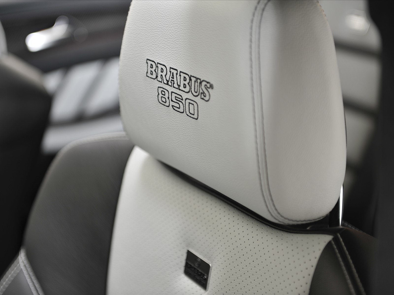 BRABUS 850 Shooting Brake 6.0 Biturbo 4MATIC 2014 BRABUS 850 Shooting Brake 6.0 Biturbo 4MATIC 2014