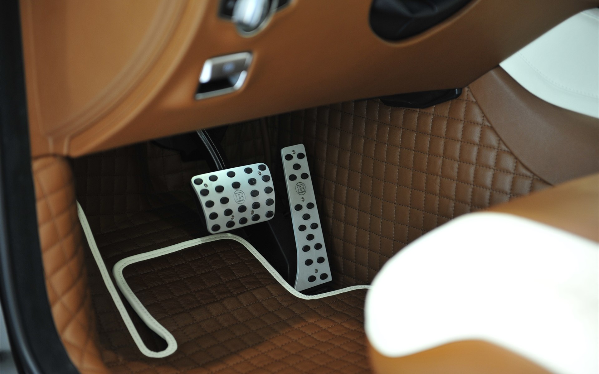 Brabus 850 6.0 Biturbo iBusiness 2014