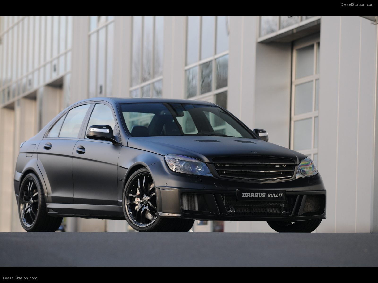 Brabus Bullit Black Arrow