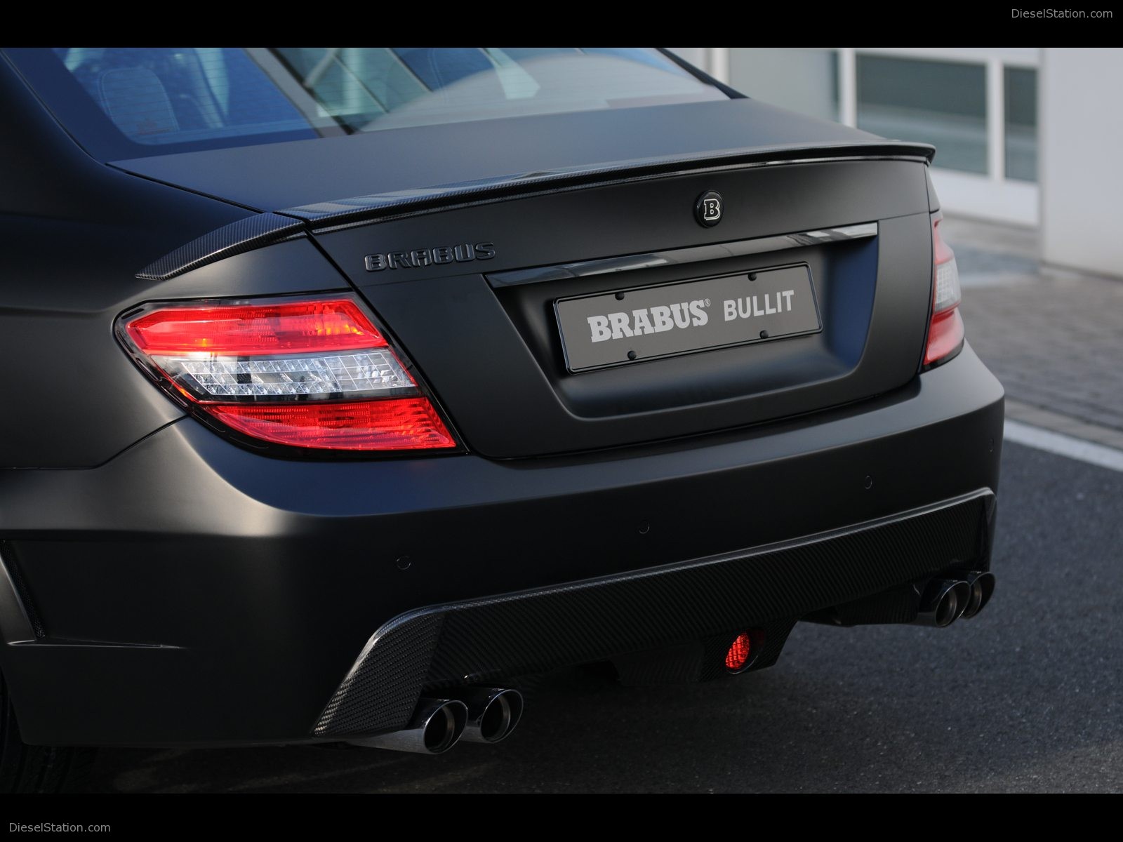 Brabus Bullit Black Arrow