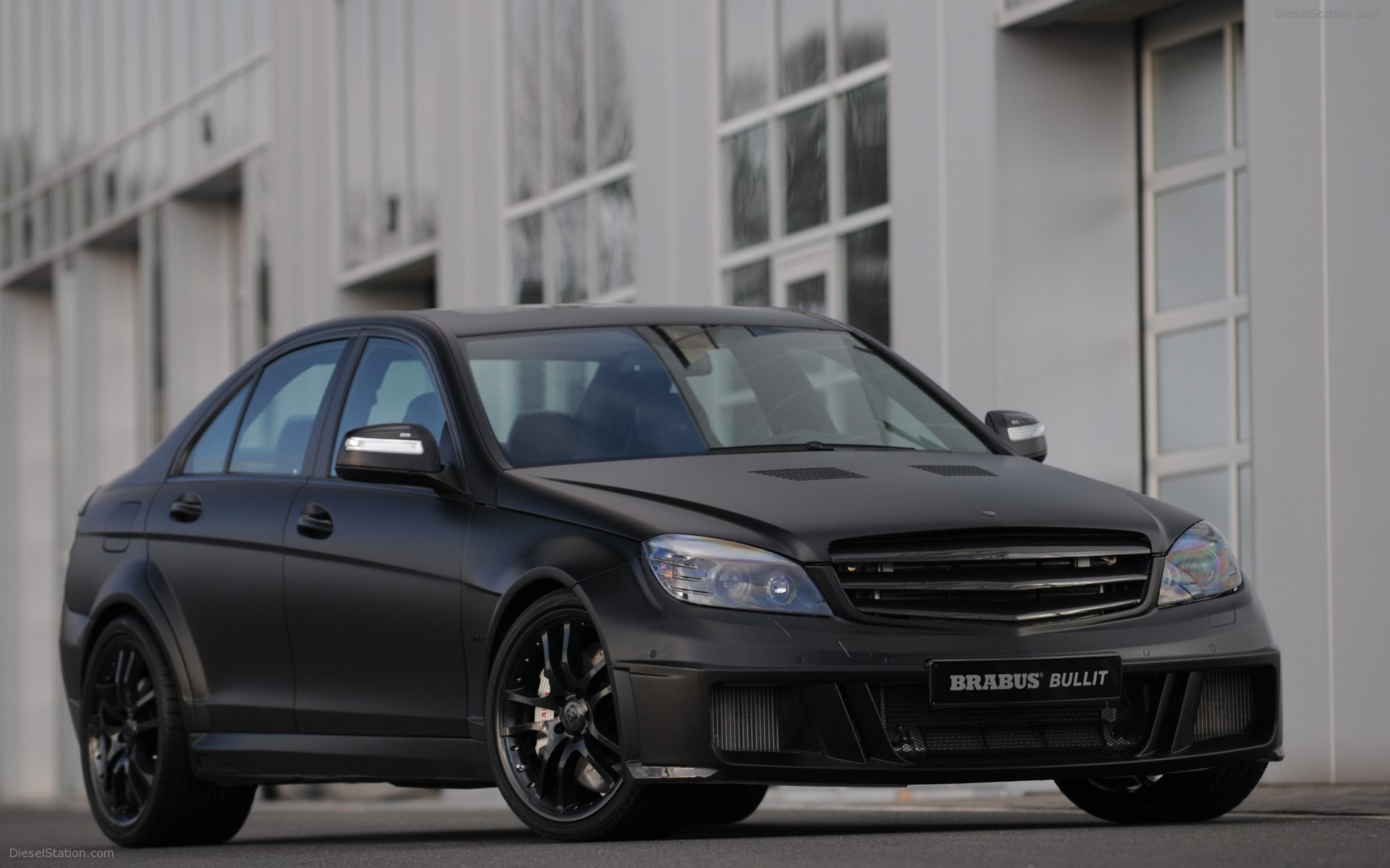 Brabus Bullit Black Arrow