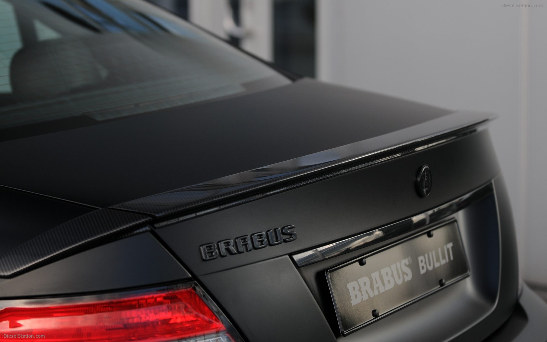 Brabus Bullit Black Arrow