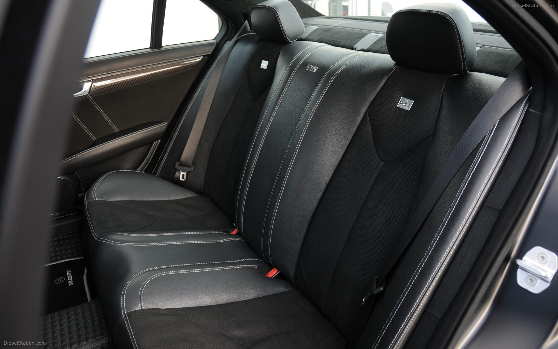 Brabus Bullit Black Arrow