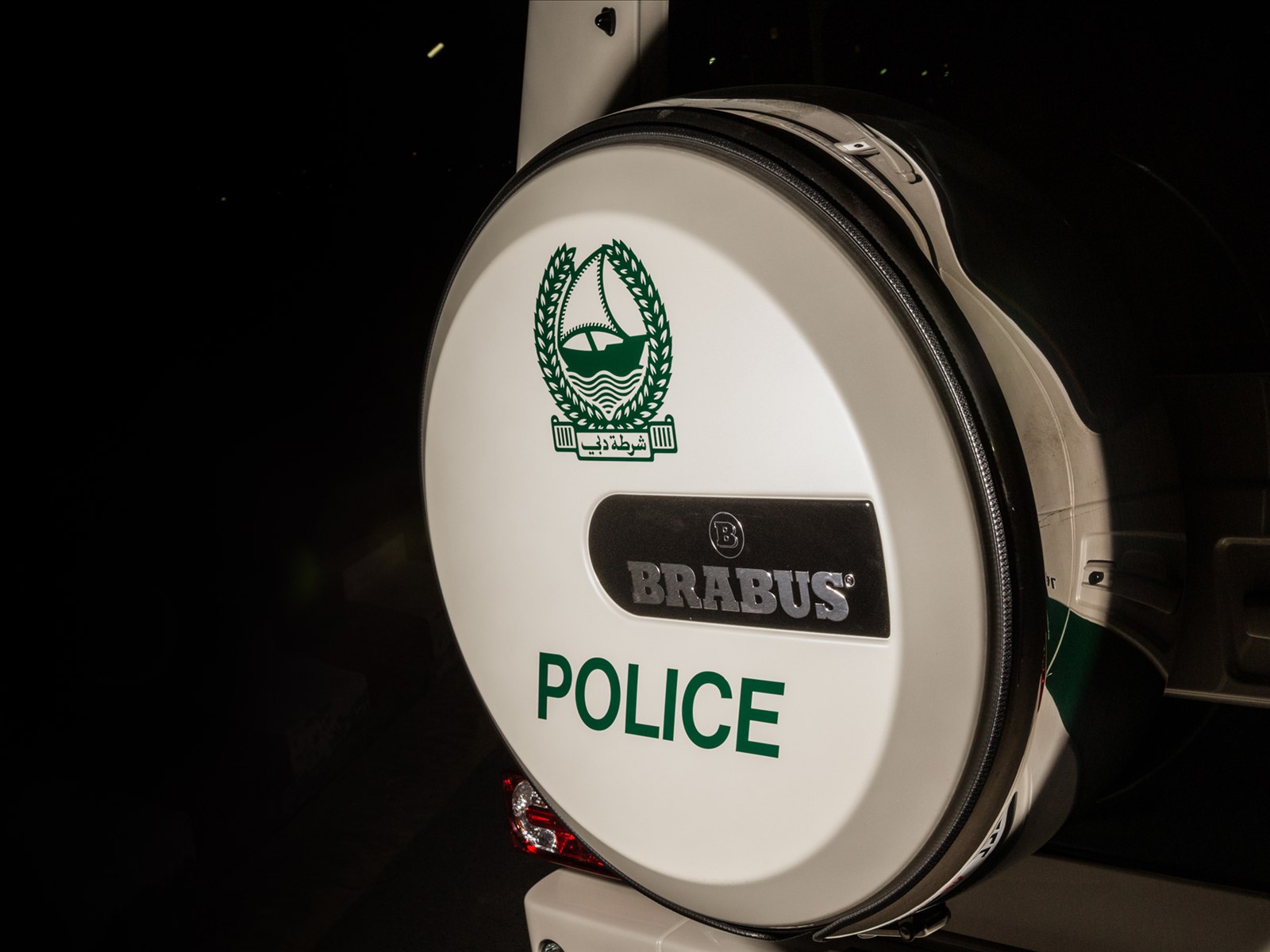 Brabus B63S-700 Widestar Dubai Police Car 2014 Brabus B63S-700 Widestar Dubai Police Car 2014