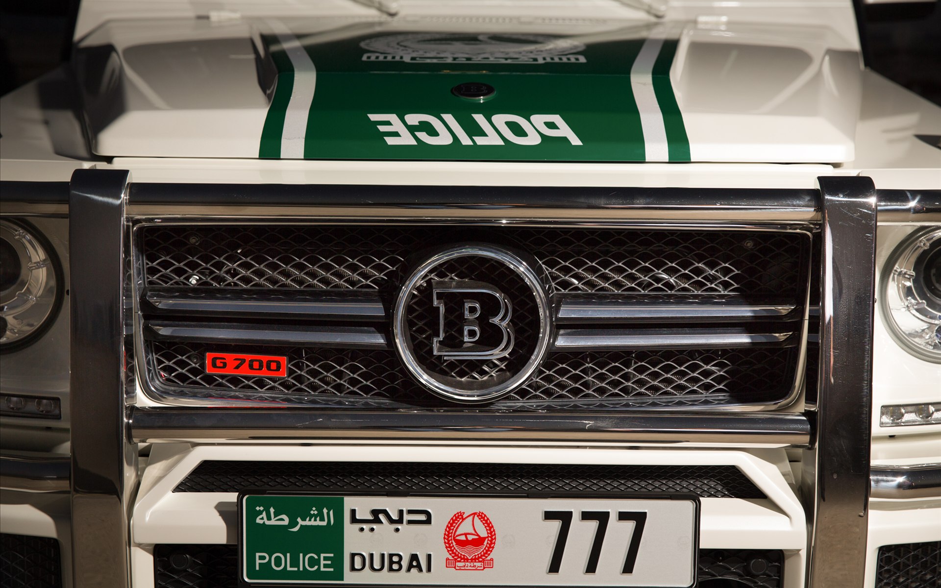 Brabus B63S-700 Widestar Dubai Police Car 2014