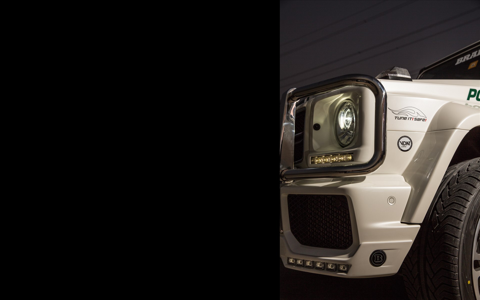 Brabus B63S-700 Widestar Dubai Police Car 2014