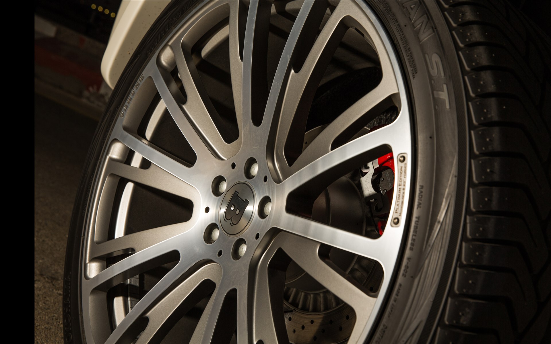 Brabus B63S-700 Widestar Dubai Police Car 2014 Brabus B63S-700 Widestar Dubai Police Car 2014