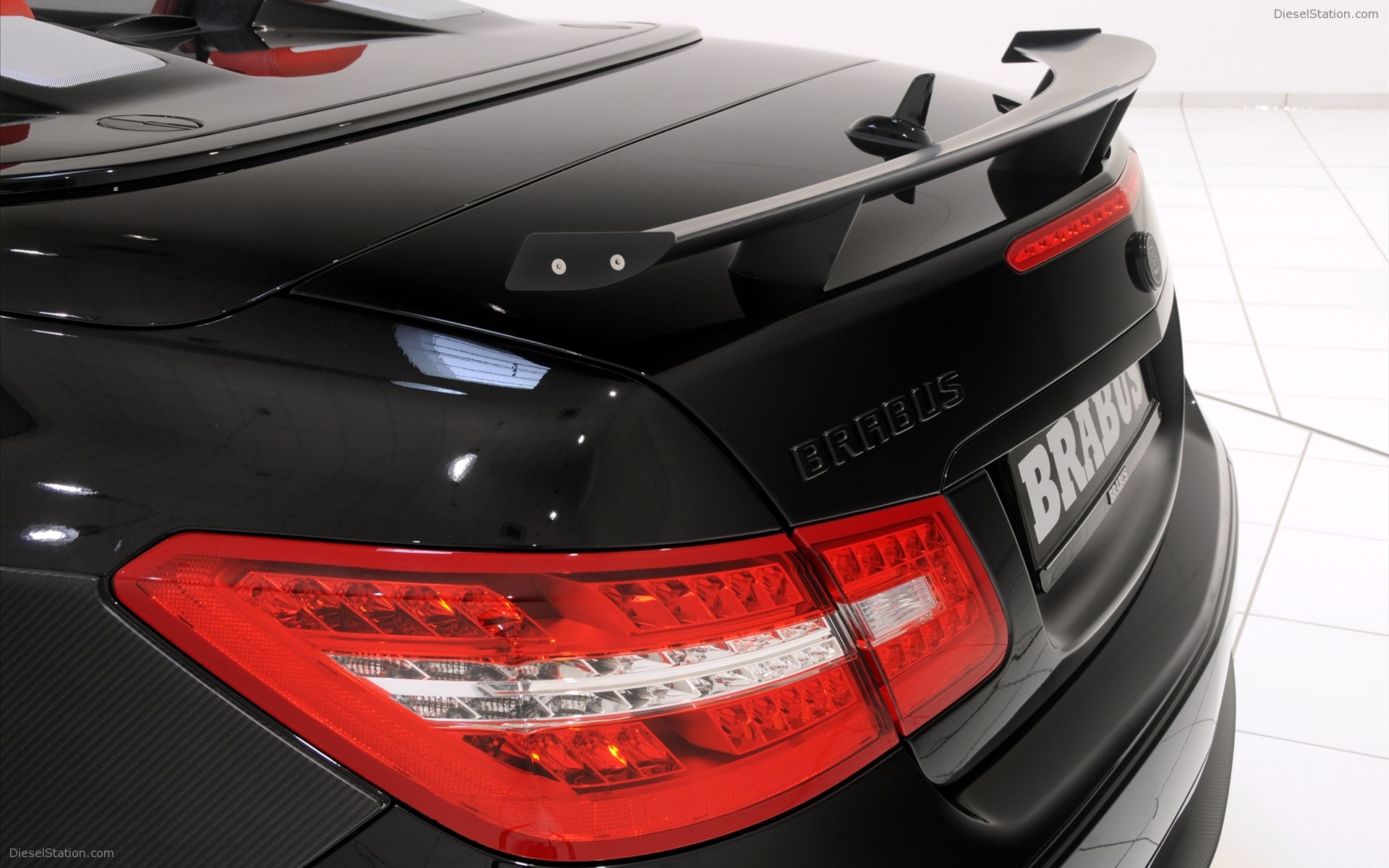 Brabus Mercedes E V12 Cabriolet 2011
