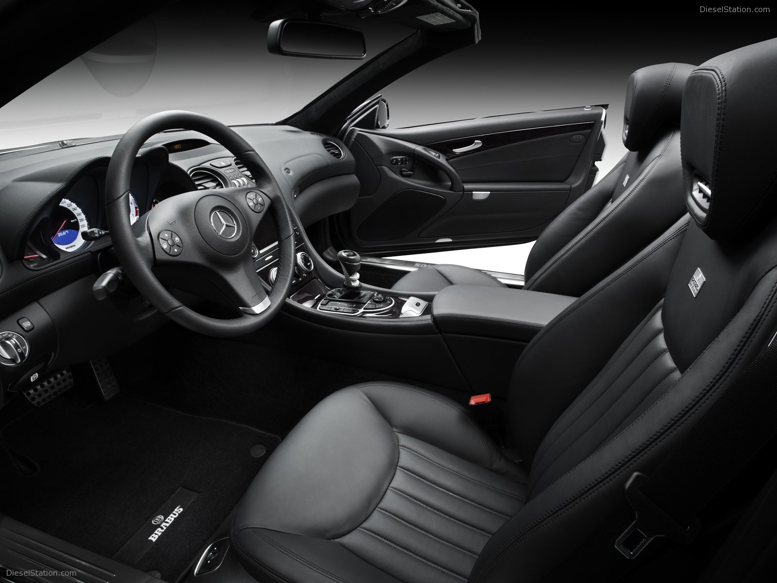 Brabus takes Mercedes SL to another level Brabus takes Mercedes SL to another level