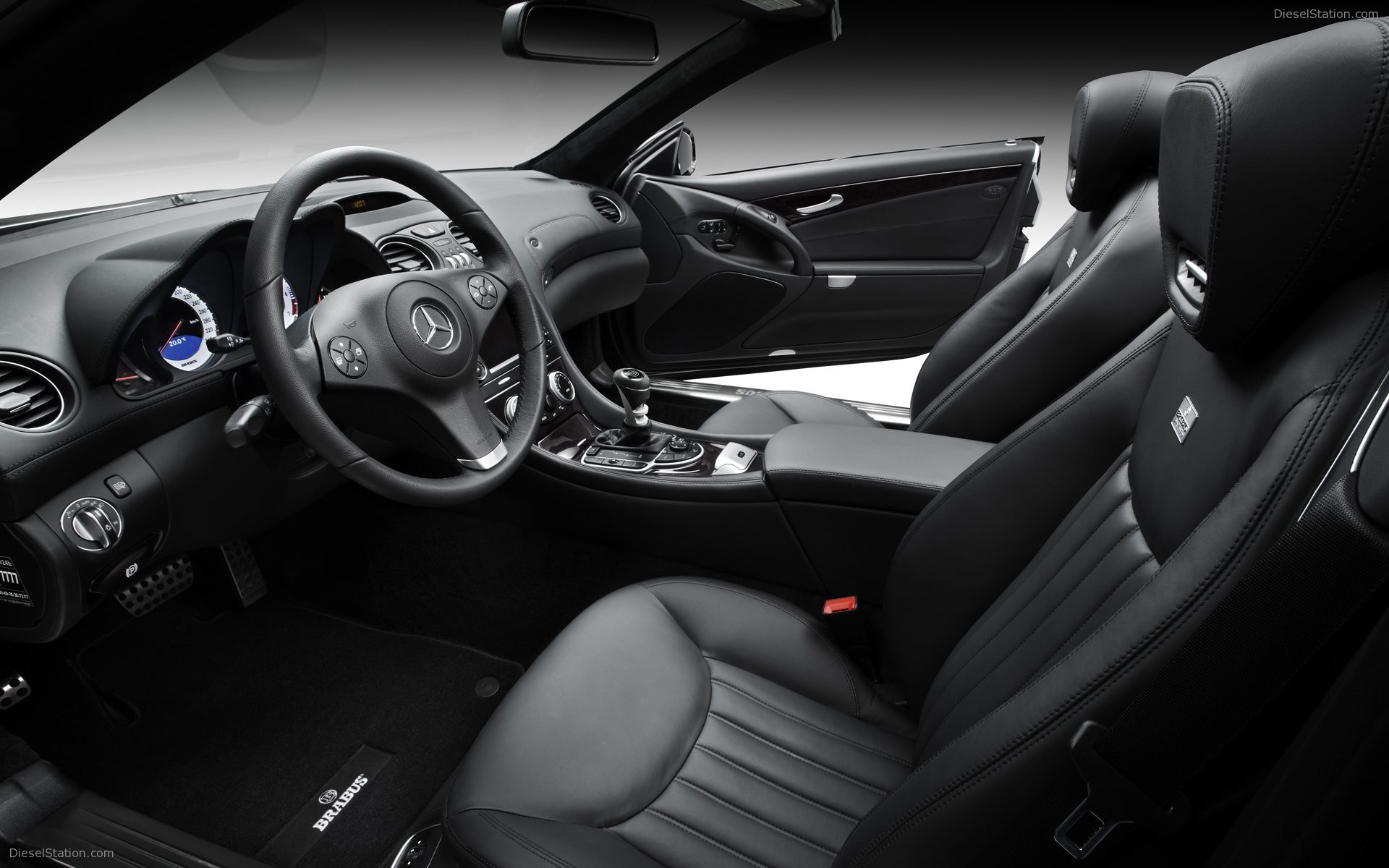 Brabus takes Mercedes SL to another level Brabus takes Mercedes SL to another level