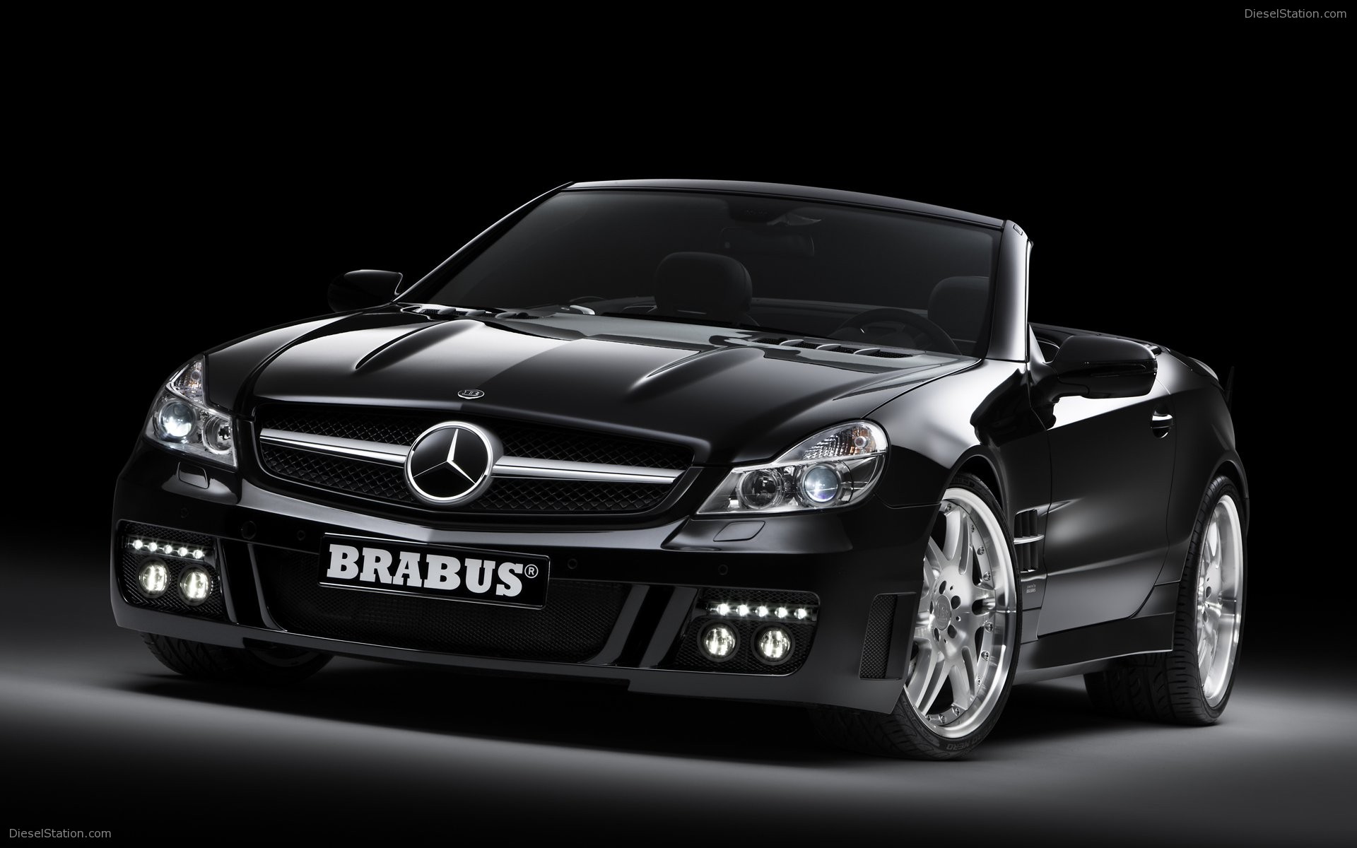 Brabus takes Mercedes SL to another level Brabus takes Mercedes SL to another level