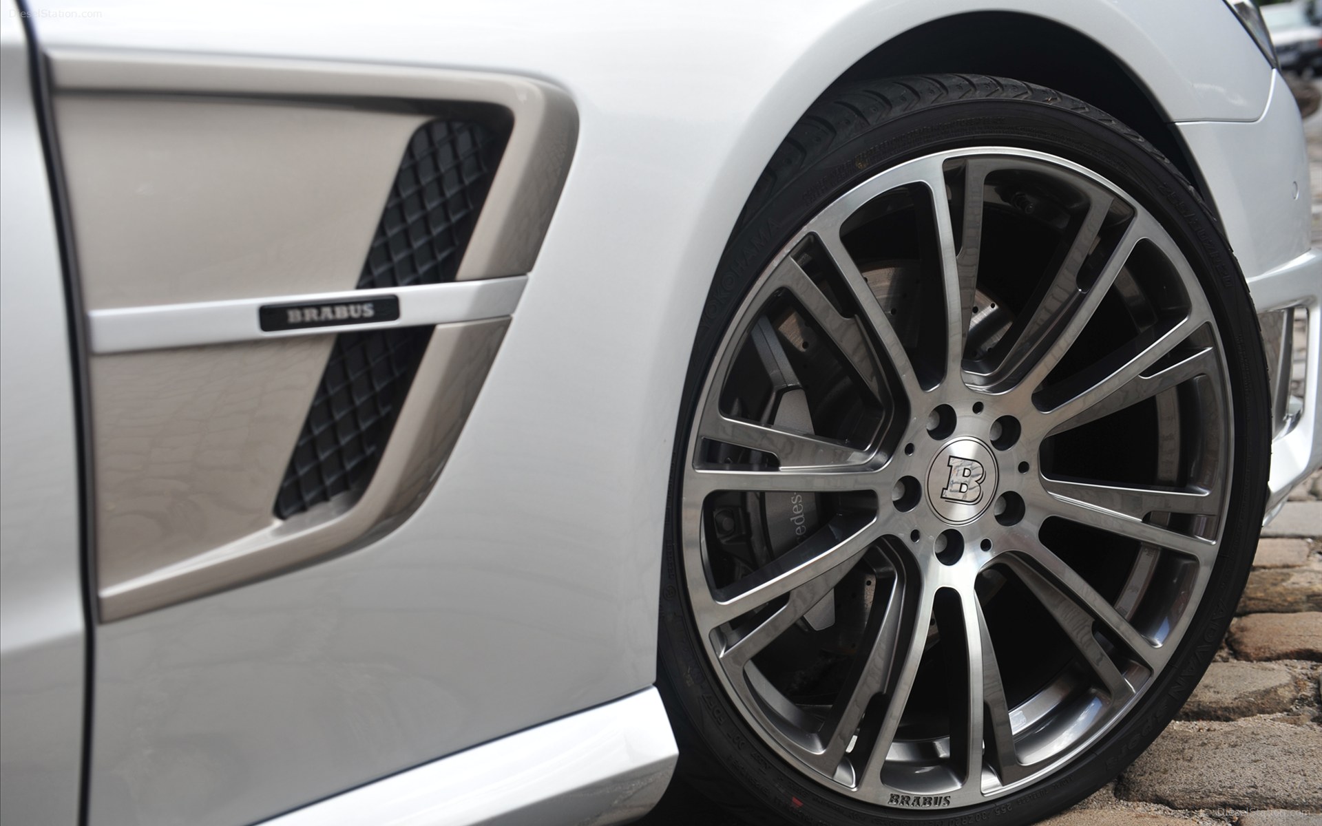 Brabus Mercedes SL Roadster 2012