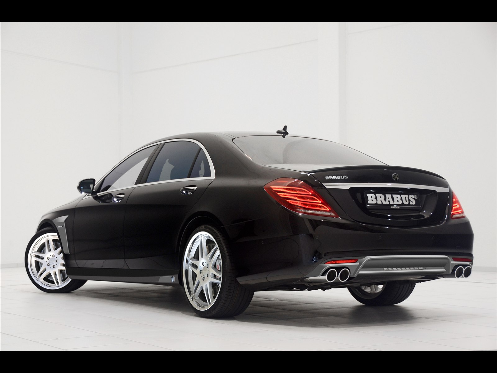 Brabus Mercedes S-Class 2014