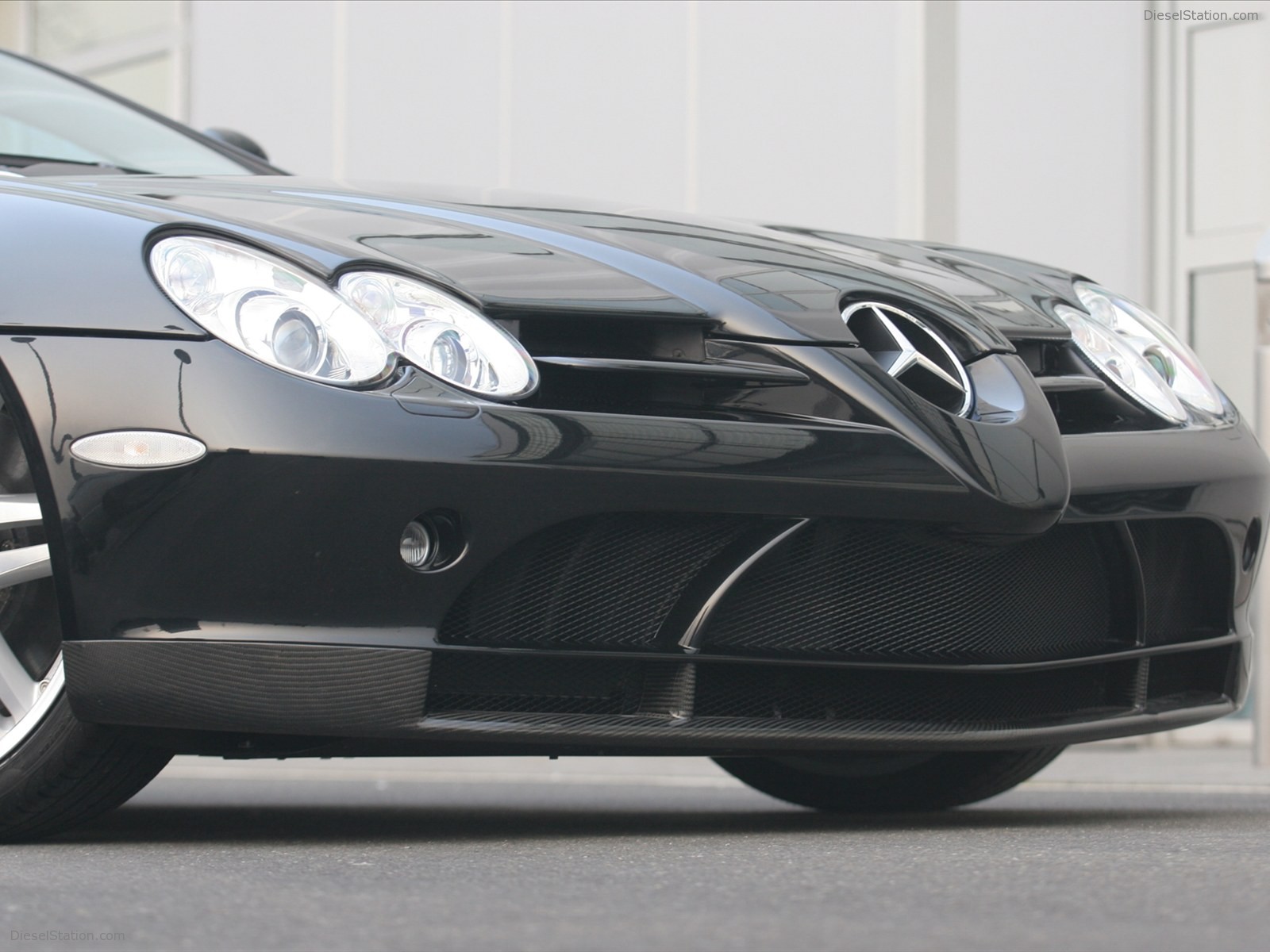 Mercedes-Benz SLR McLaren 2005