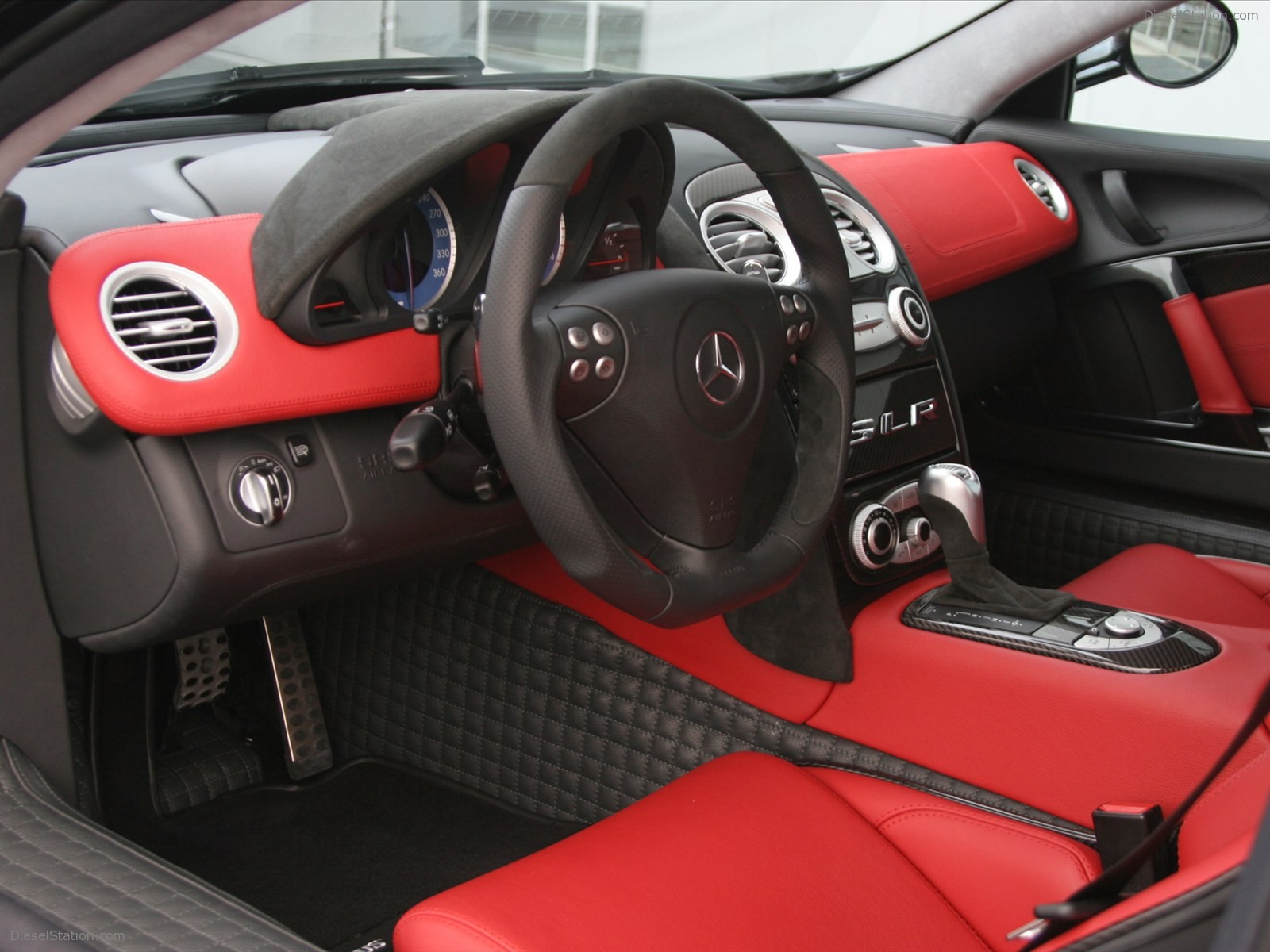 Mercedes-Benz SLR McLaren 2005
