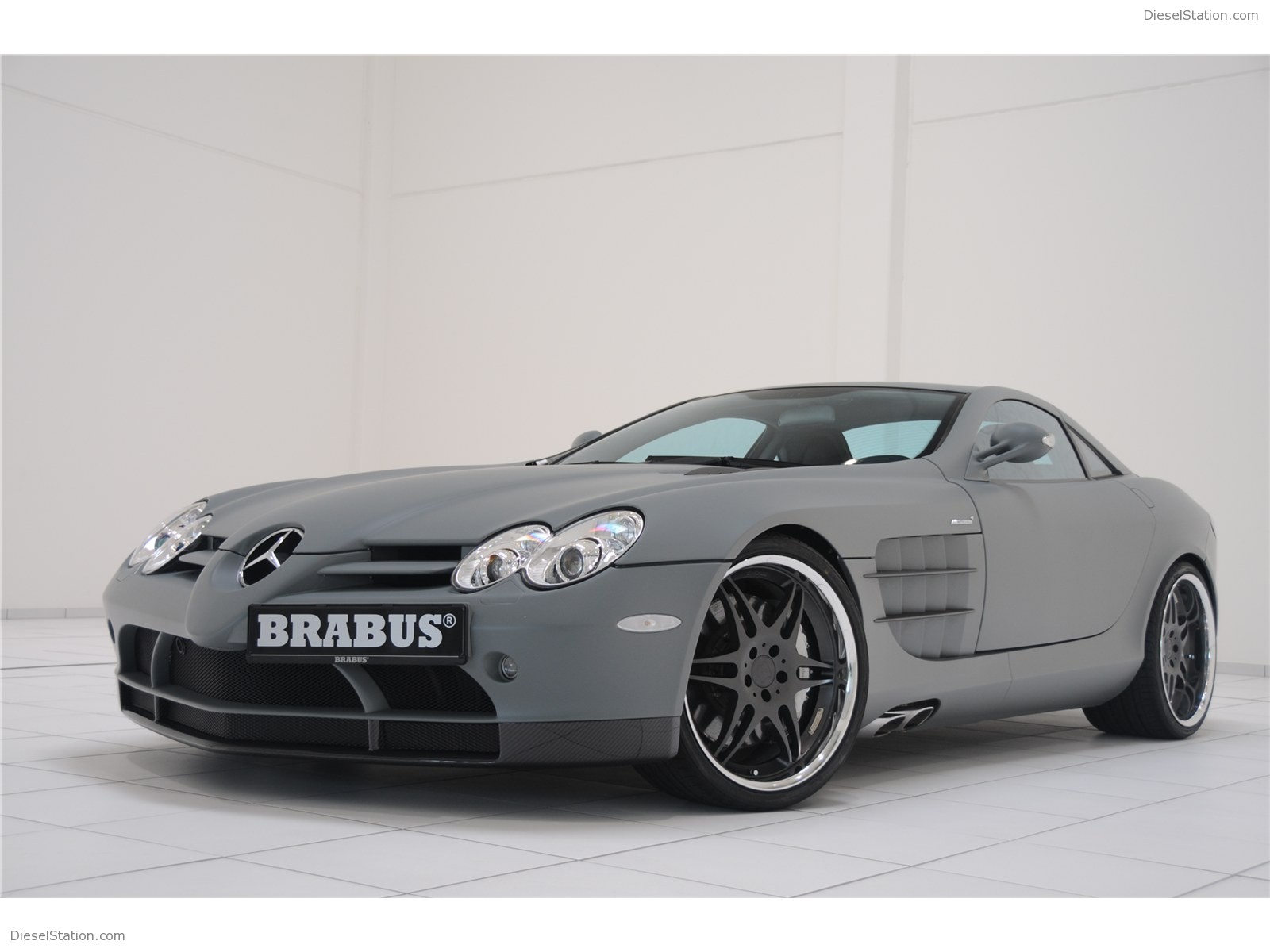 Mercedes-Benz SLR McLaren 2005