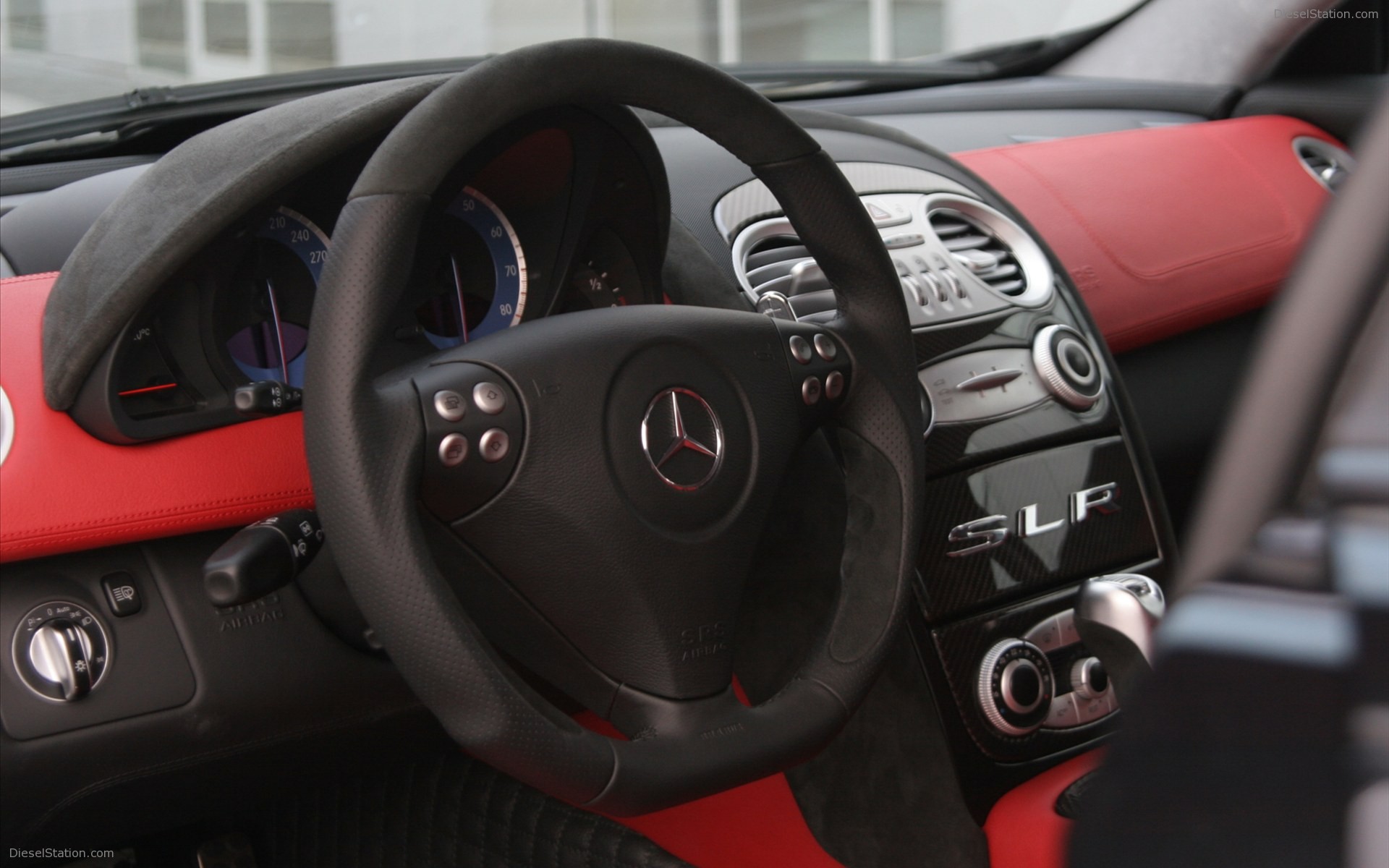 Mercedes-Benz SLR McLaren 2005