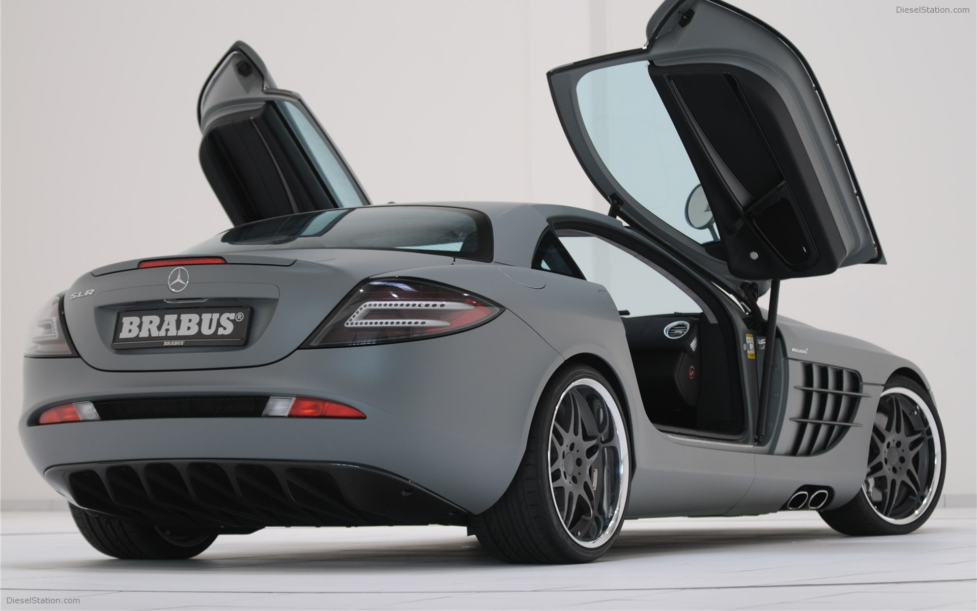 Mercedes-Benz SLR McLaren 2005