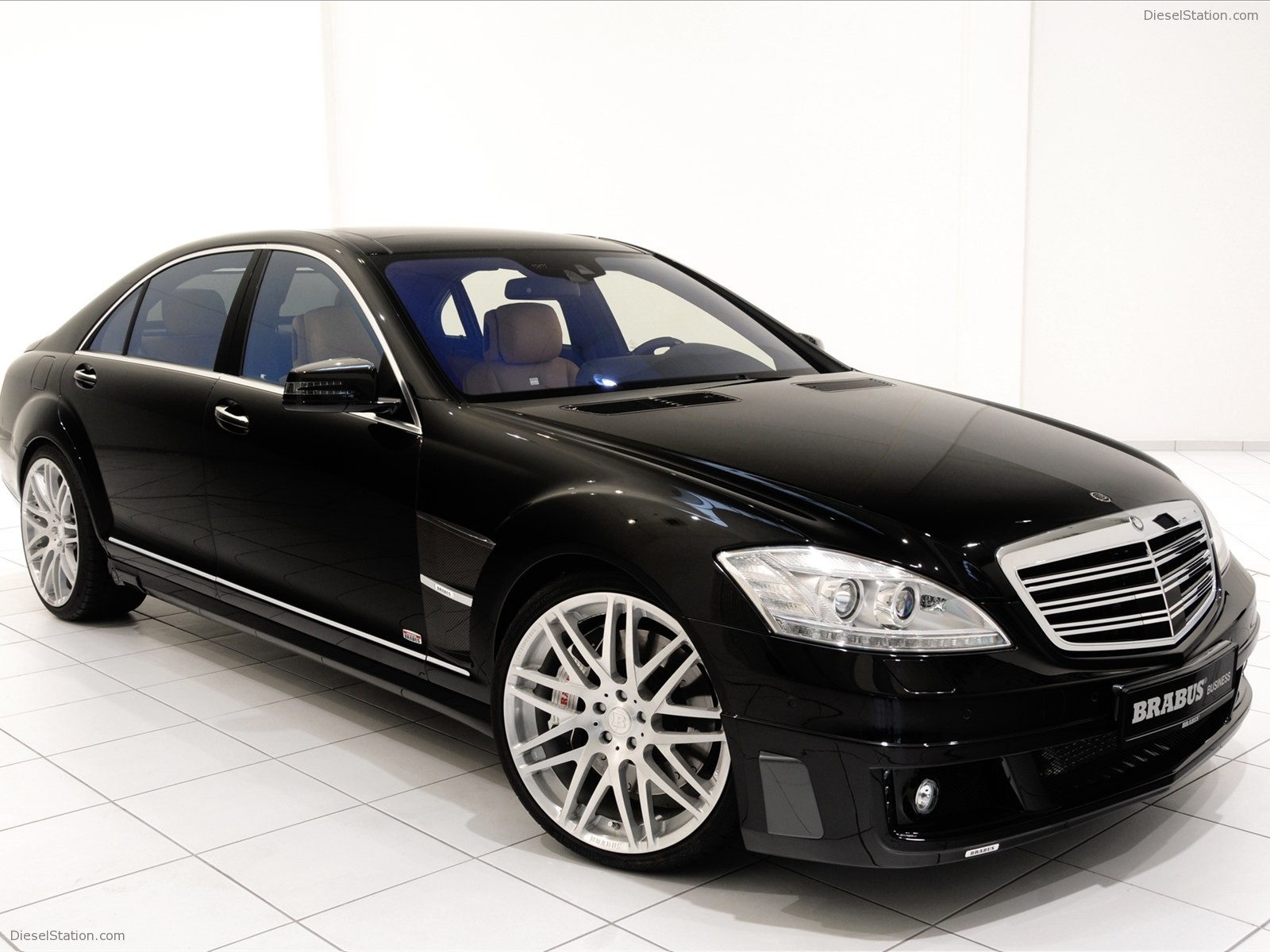 Brabus iBusiness 2010 - The Luxury Sedan