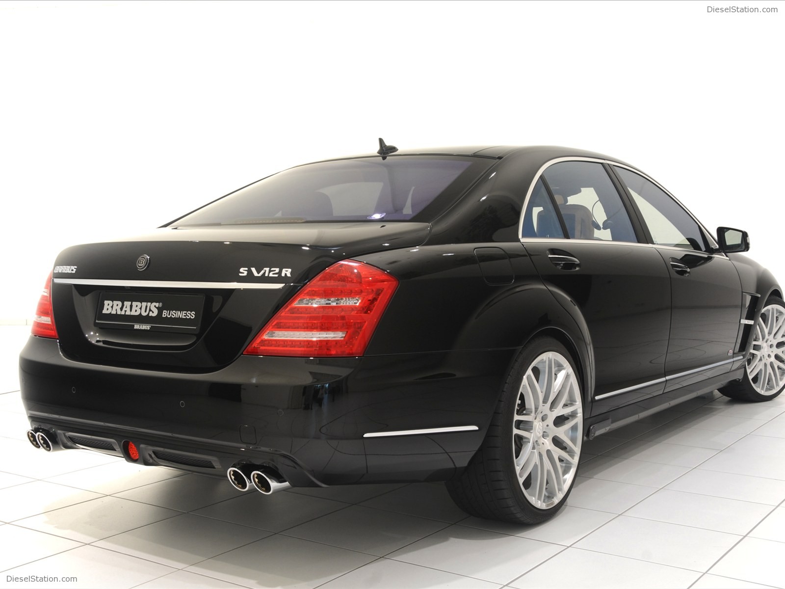 Brabus iBusiness 2010 - The Luxury Sedan