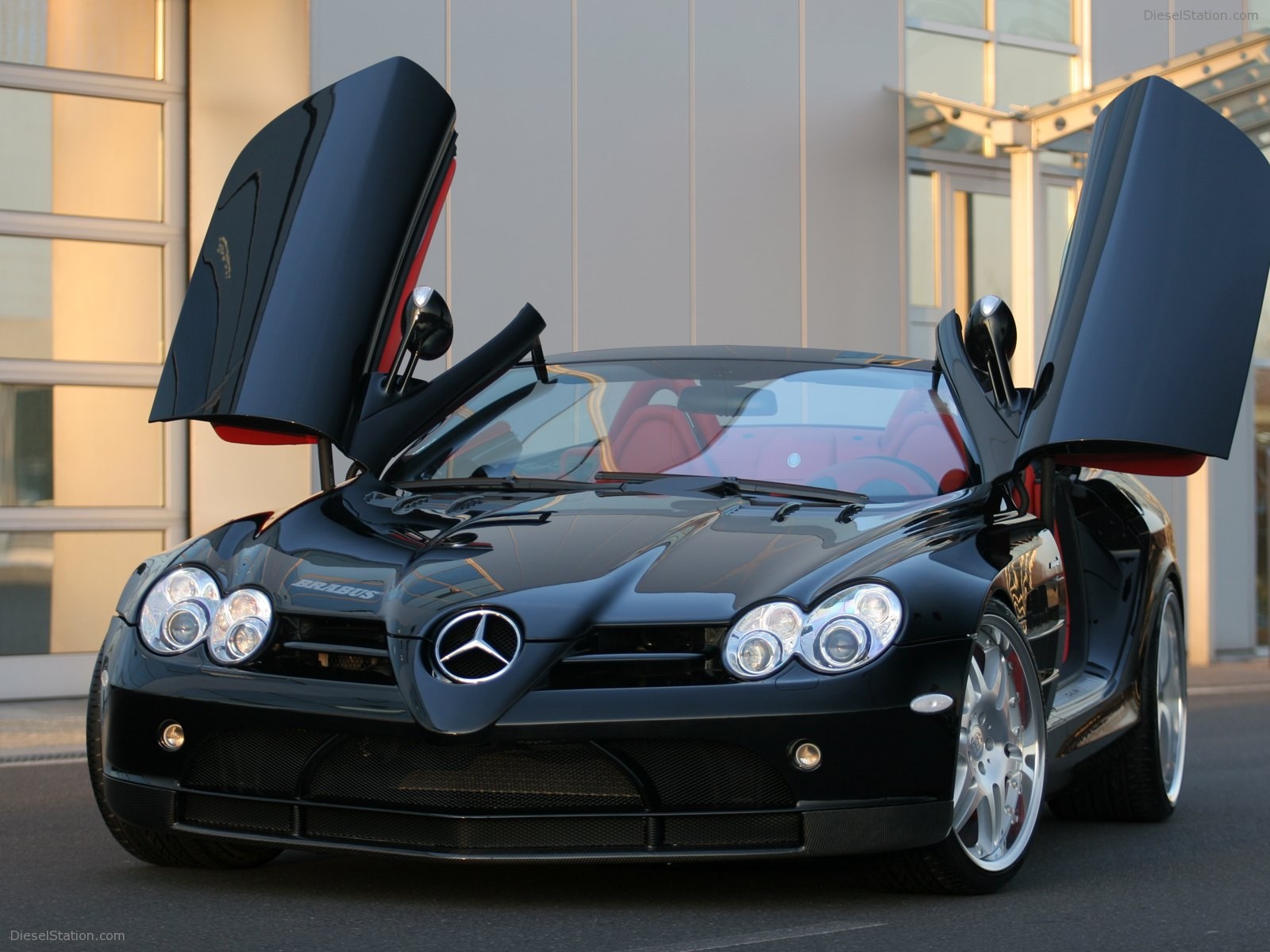 Brabus tunes Mercedes SLR McLaren Roadster