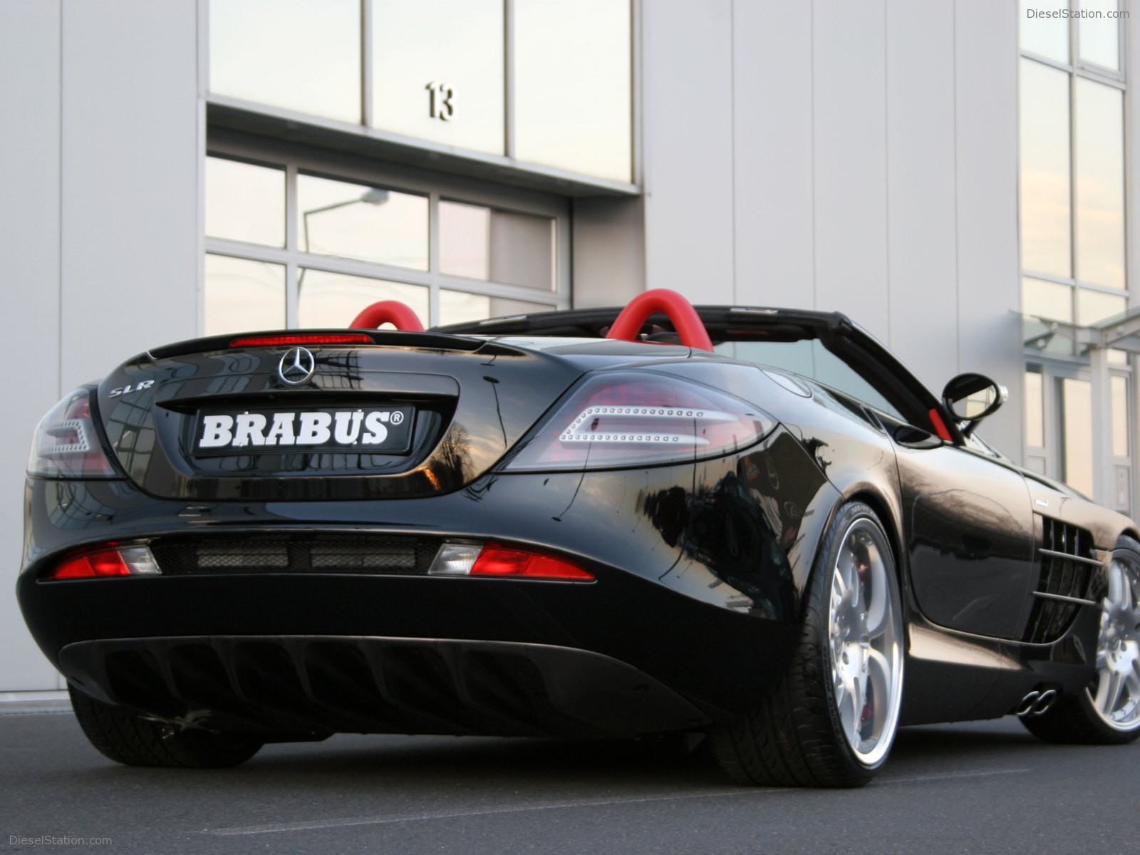 Brabus tunes Mercedes SLR McLaren Roadster