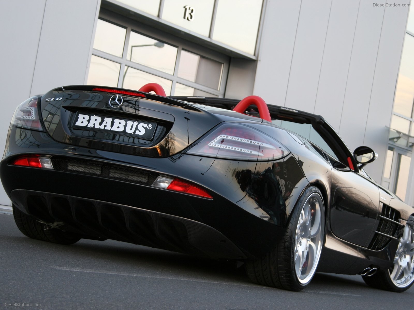 Brabus tunes Mercedes SLR McLaren Roadster