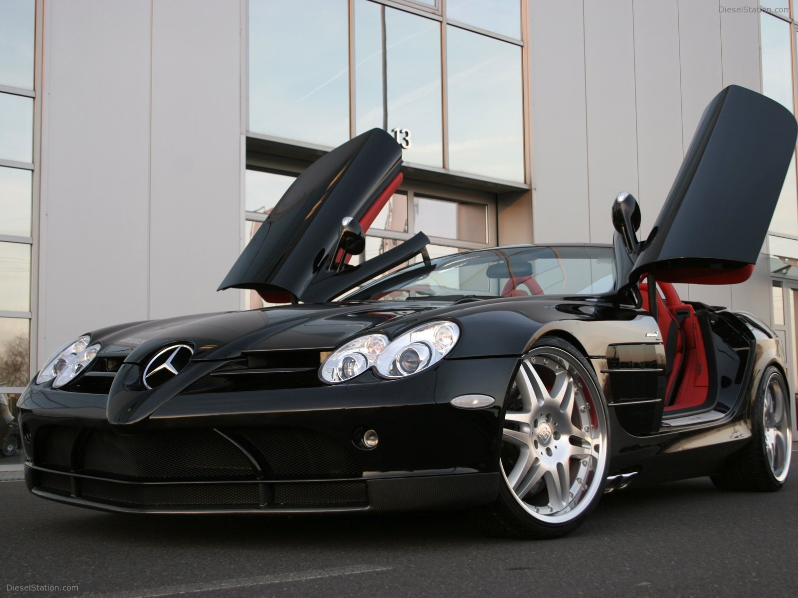 Brabus tunes Mercedes SLR McLaren Roadster Brabus tunes Mercedes SLR McLaren Roadster