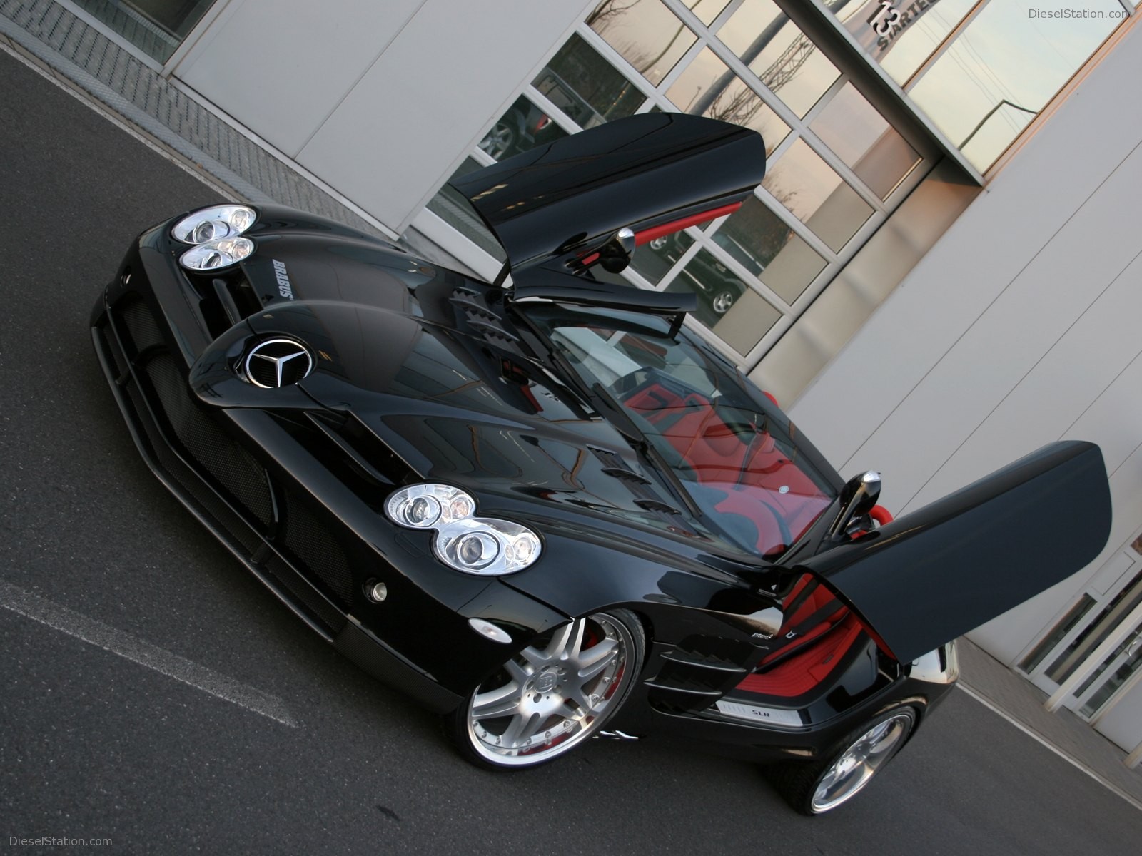 Brabus tunes Mercedes SLR McLaren Roadster Brabus tunes Mercedes SLR McLaren Roadster